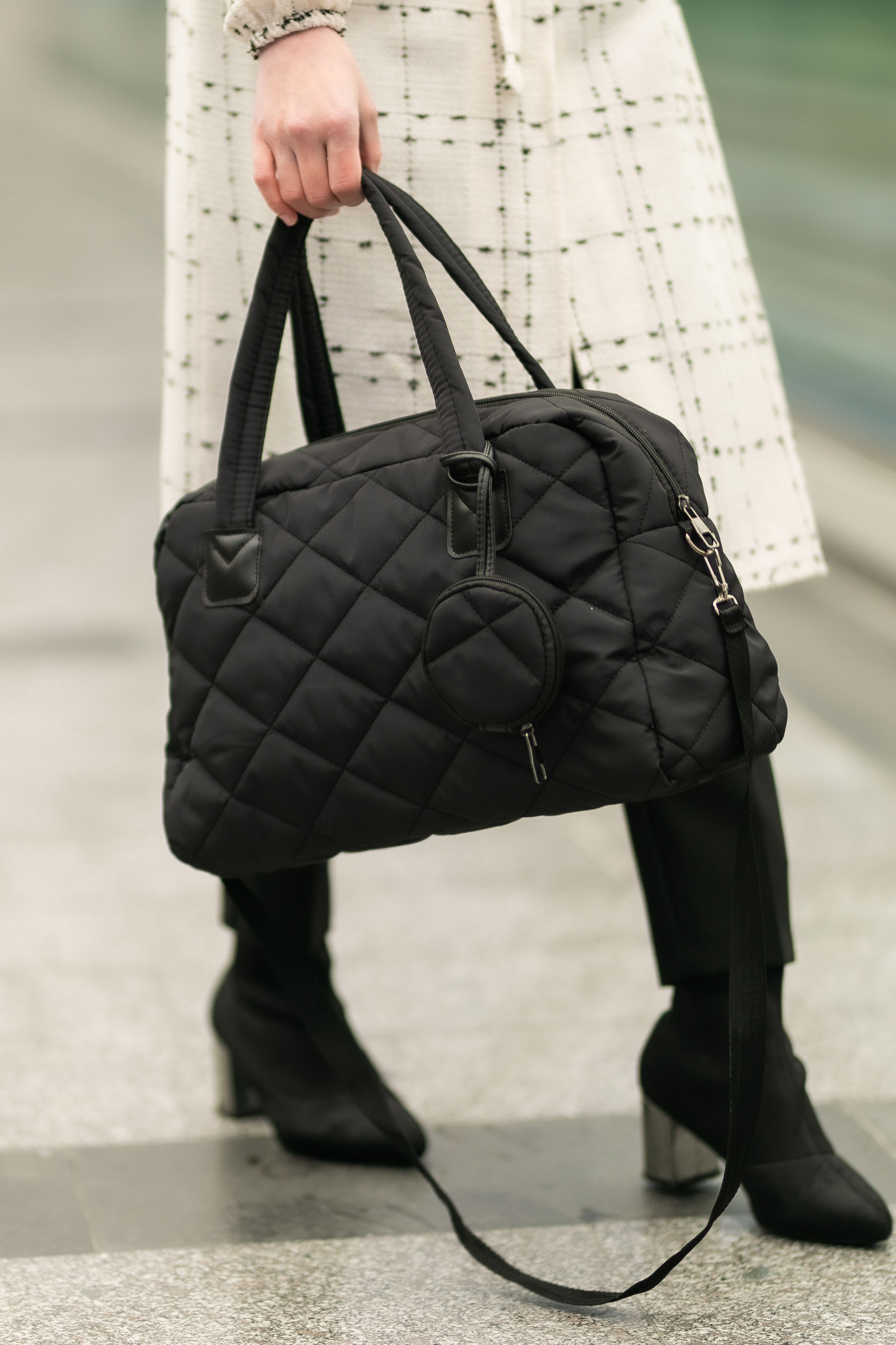 Lamelif  Cüzdan Aksesuarlı Barrel Kapitone Çanta Siyah