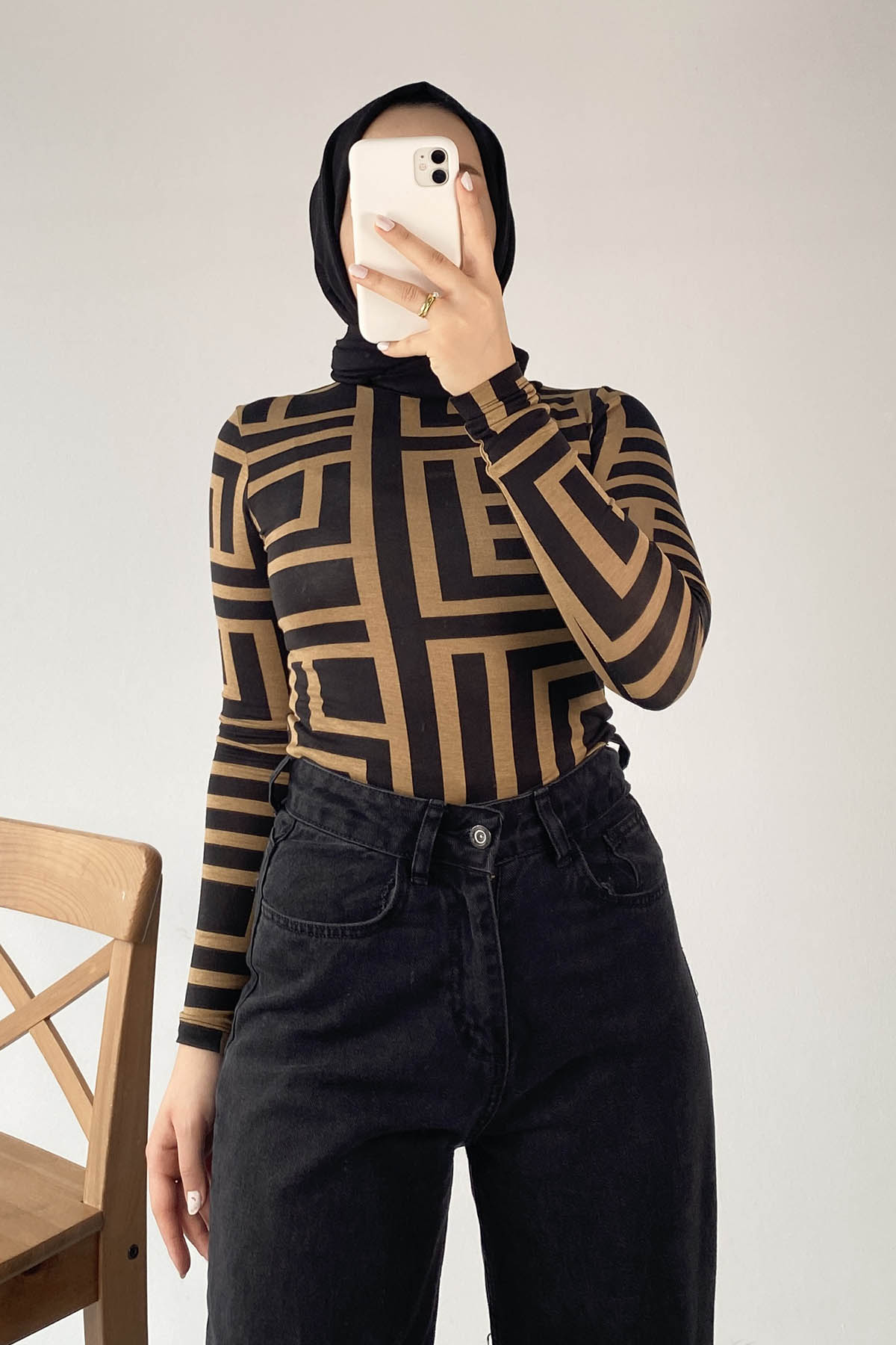 Lamelif Yarım Balıkçı Yaka Geometrik Desen Body Sütlükahve