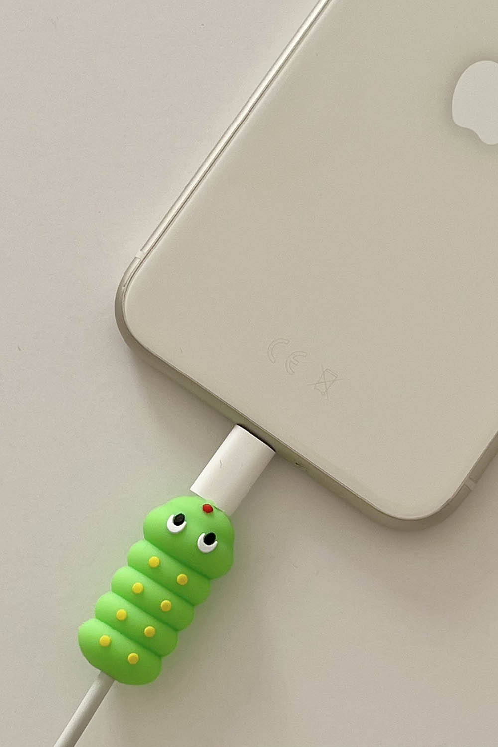 Lamelif Yeşil Sevimli Tırtıl Kablo Koruyucu