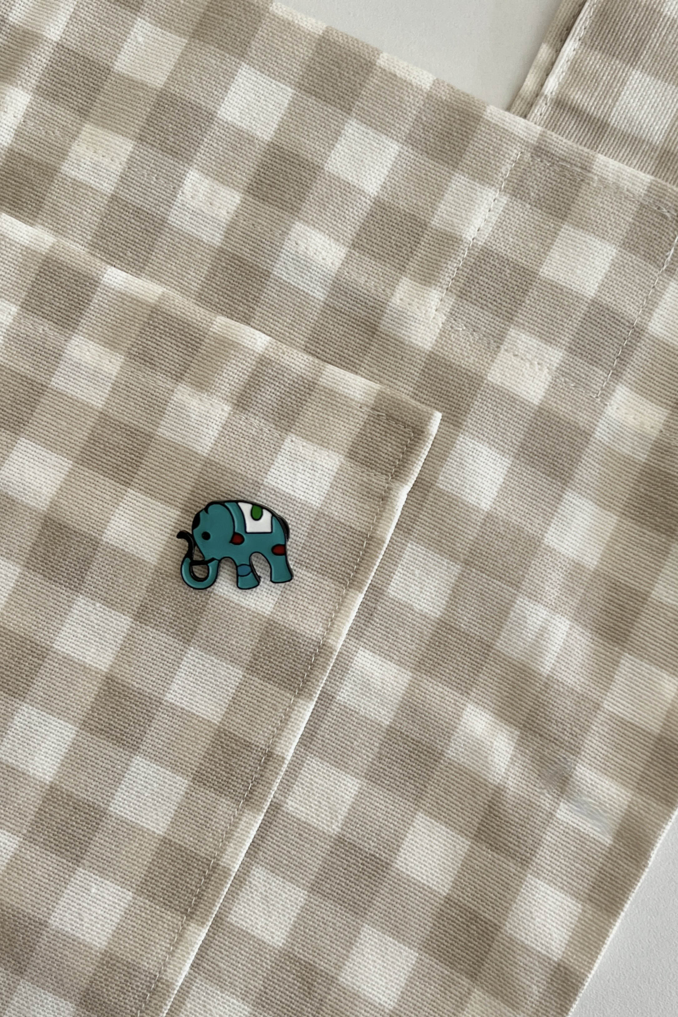 Lamelif Sevimli Fil Demir Broş