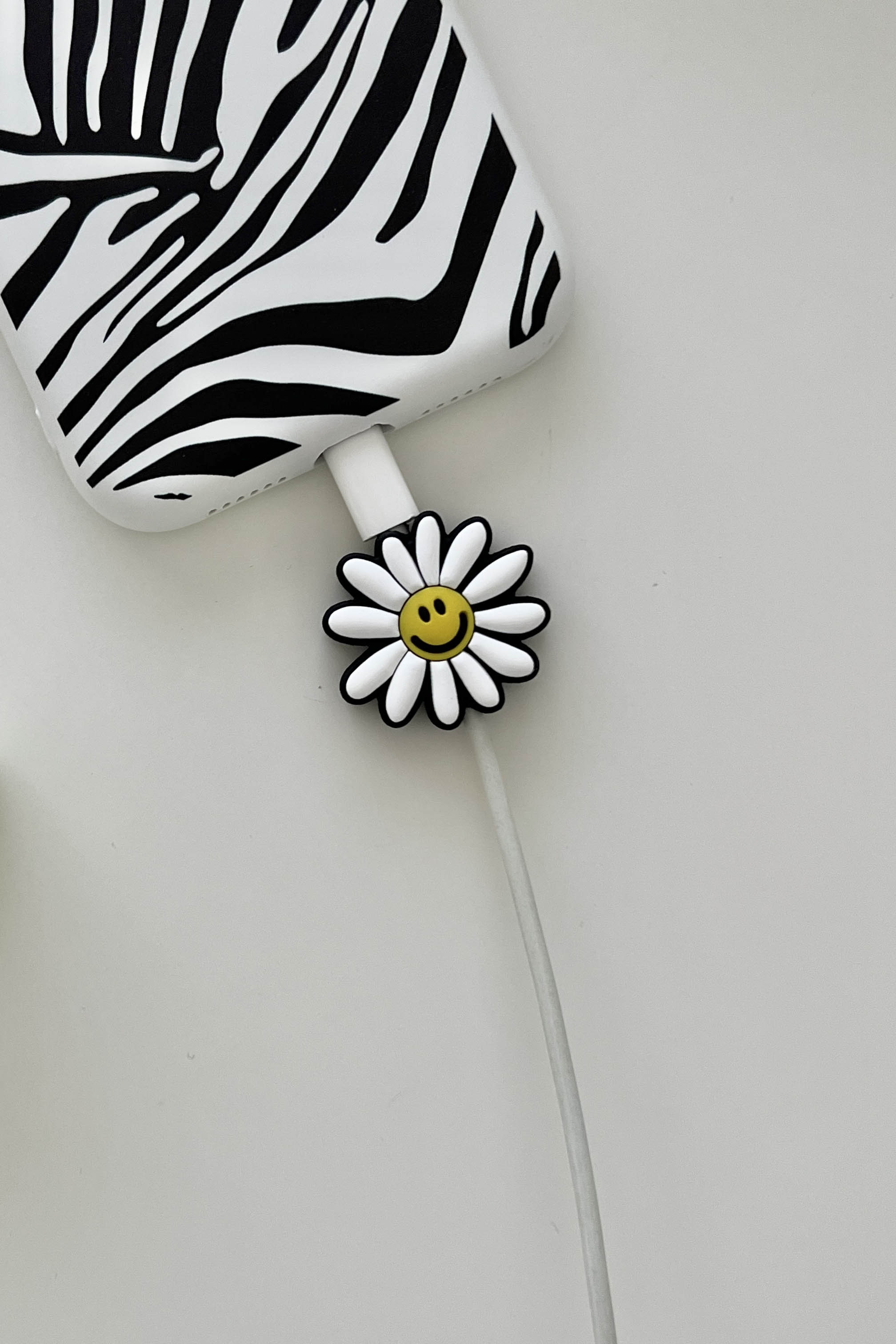 Lamelif  Sevimli Papatya Kablo Koruyucu