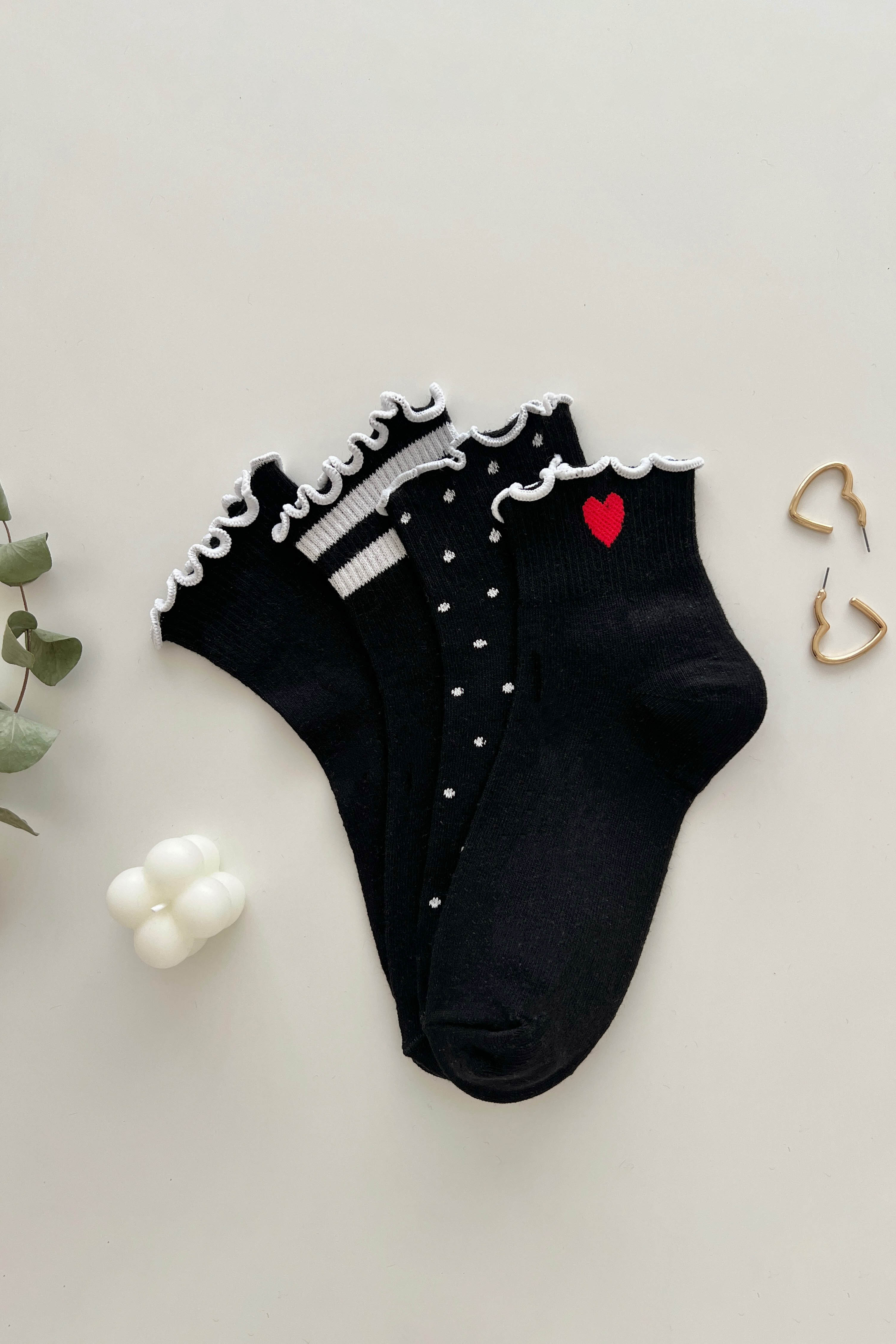 Lamelif  4lü Fırfırlı Desenli Kolej Çorap