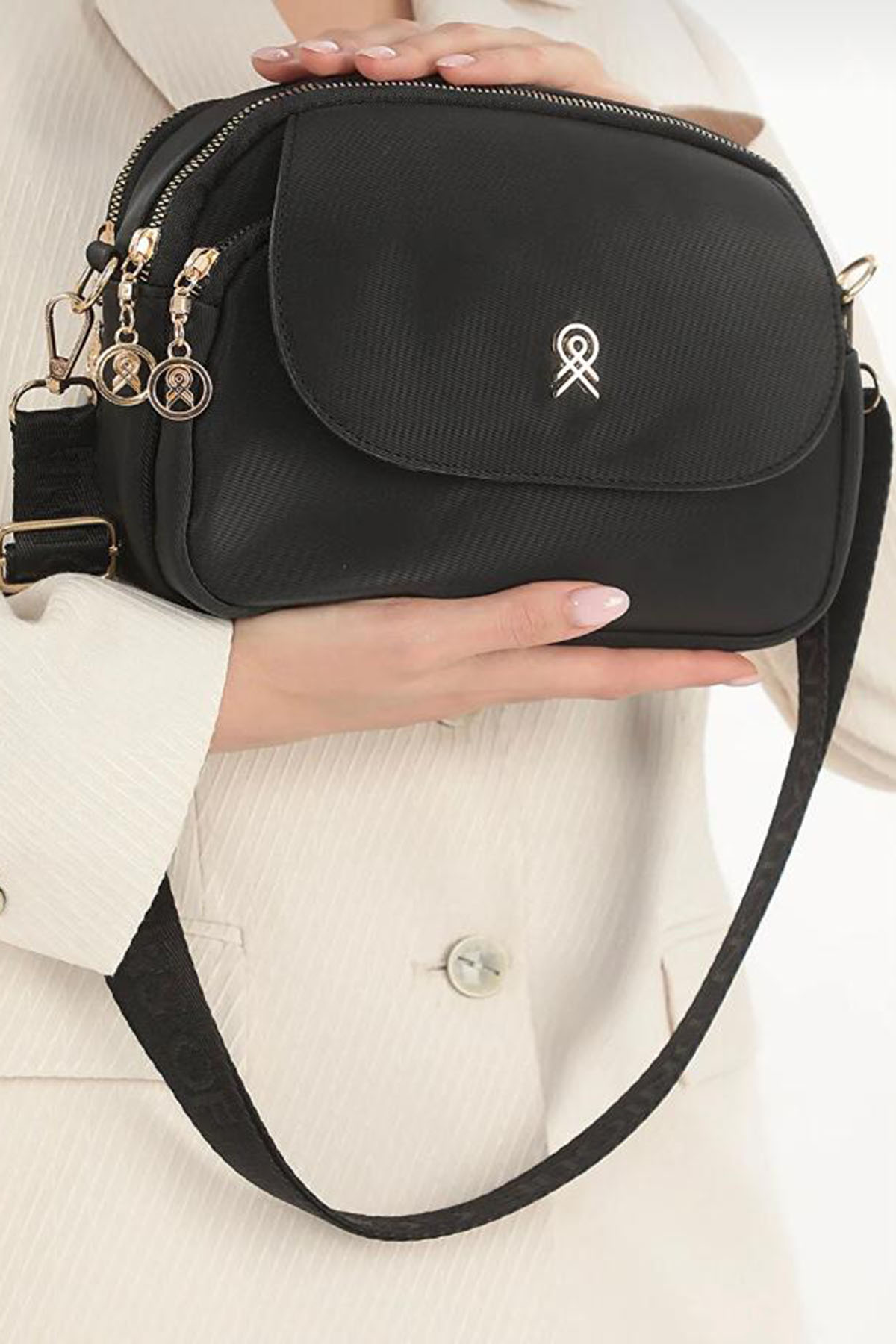 Lamelif Üç Bölmeli Buzzy Kumaş Kadın Omuz Çantası Siyah