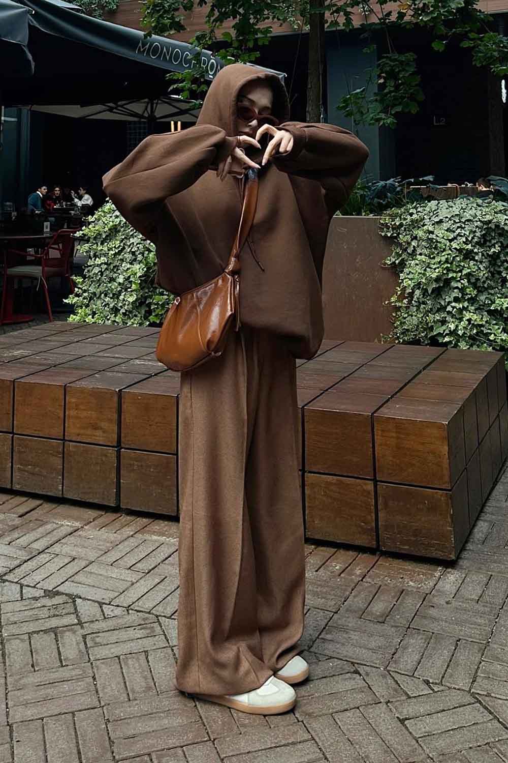 Lamelif Kapşonlu Oversize Yan Cepli Sweat Acı Kahve