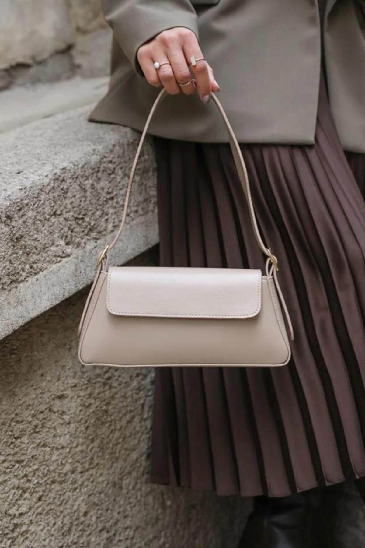 Lamelif Deri Görünümlü Omuz Çantası Kadın Vizonrengi