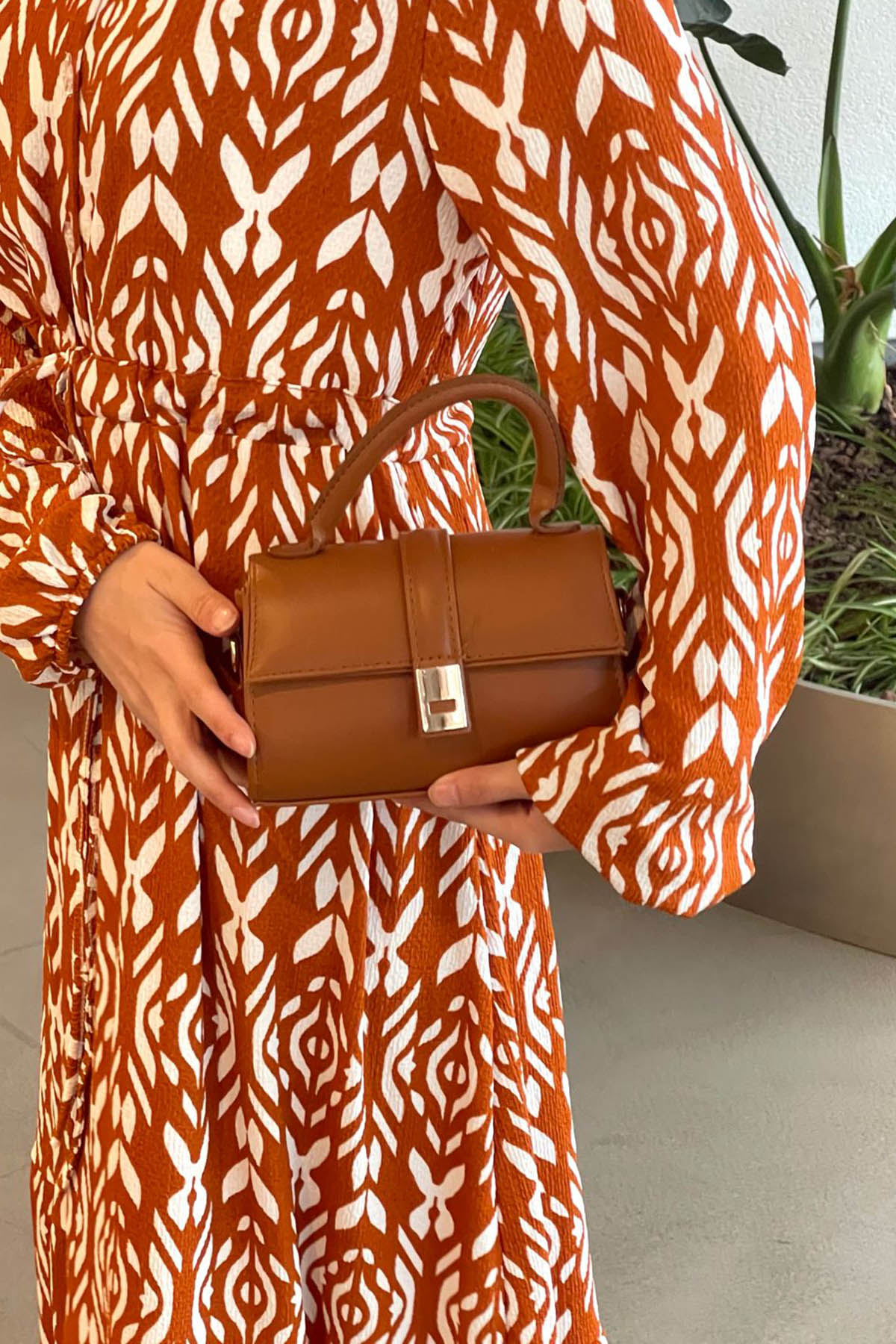 Tan With Suspenders Skin Hand Bag Bag