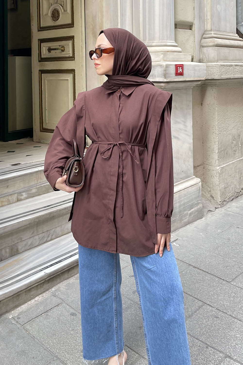 Lamelif Bel Bağlamalı Omuz Vatkalı Gömlek Acı Kahve