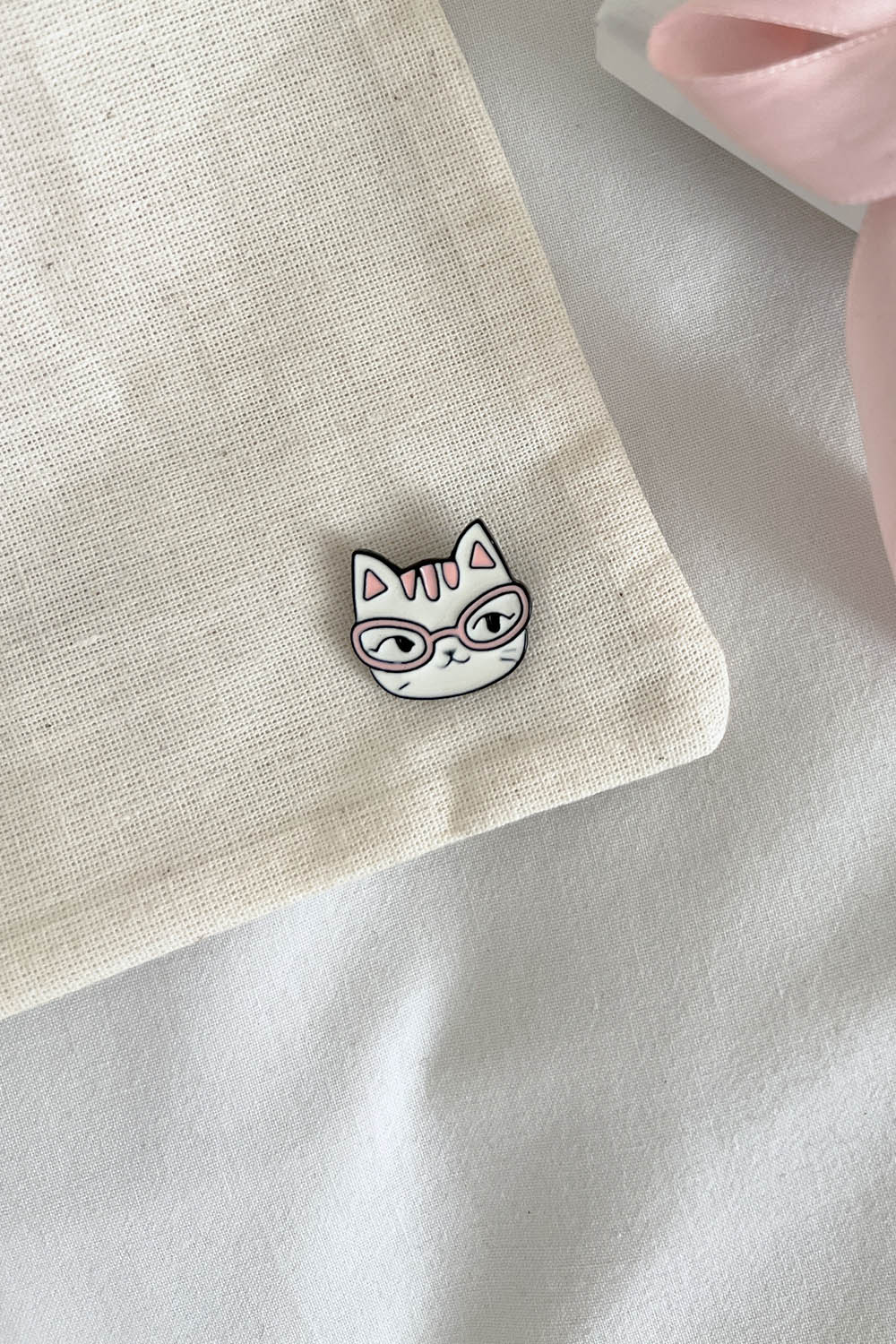 Lamelif Gözlüklü Kedi Demir Broş