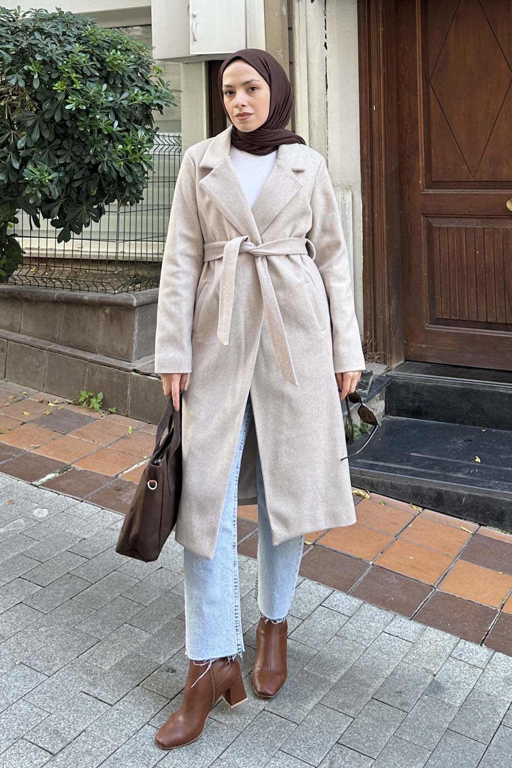 Modalamelif Kuşak Bağlama Detaylı Kaşe Kaban Bej