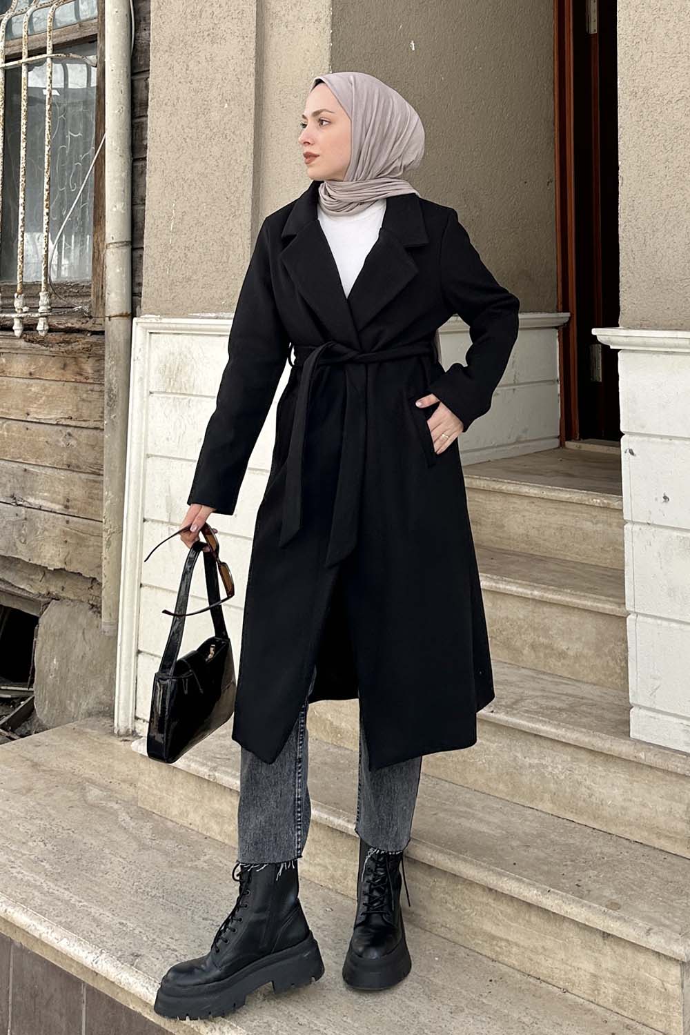 Modalamelif Kuşak Bağlama Detaylı Kaşe Kaban Siyah