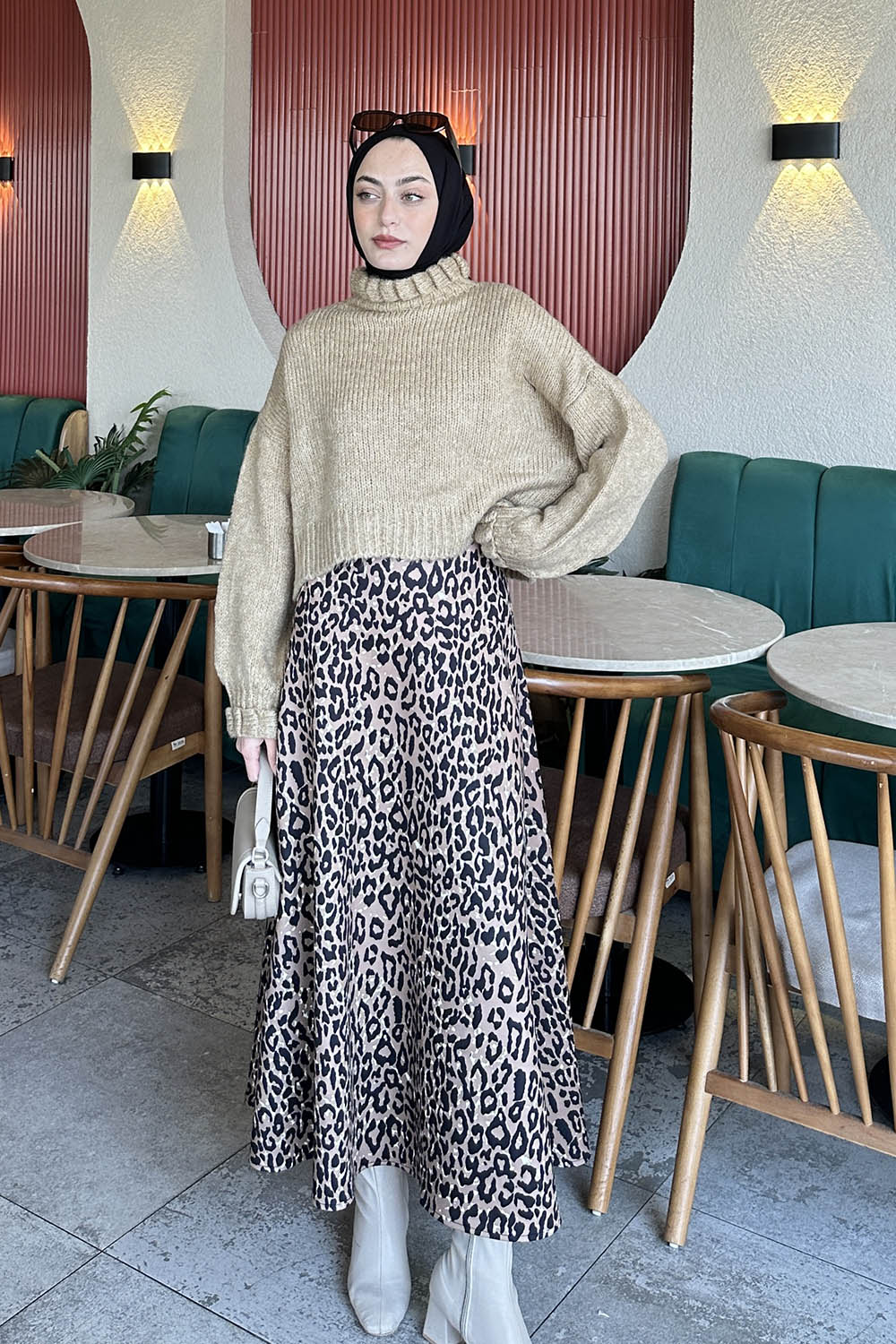 Lamelif Crop Kazak Camel