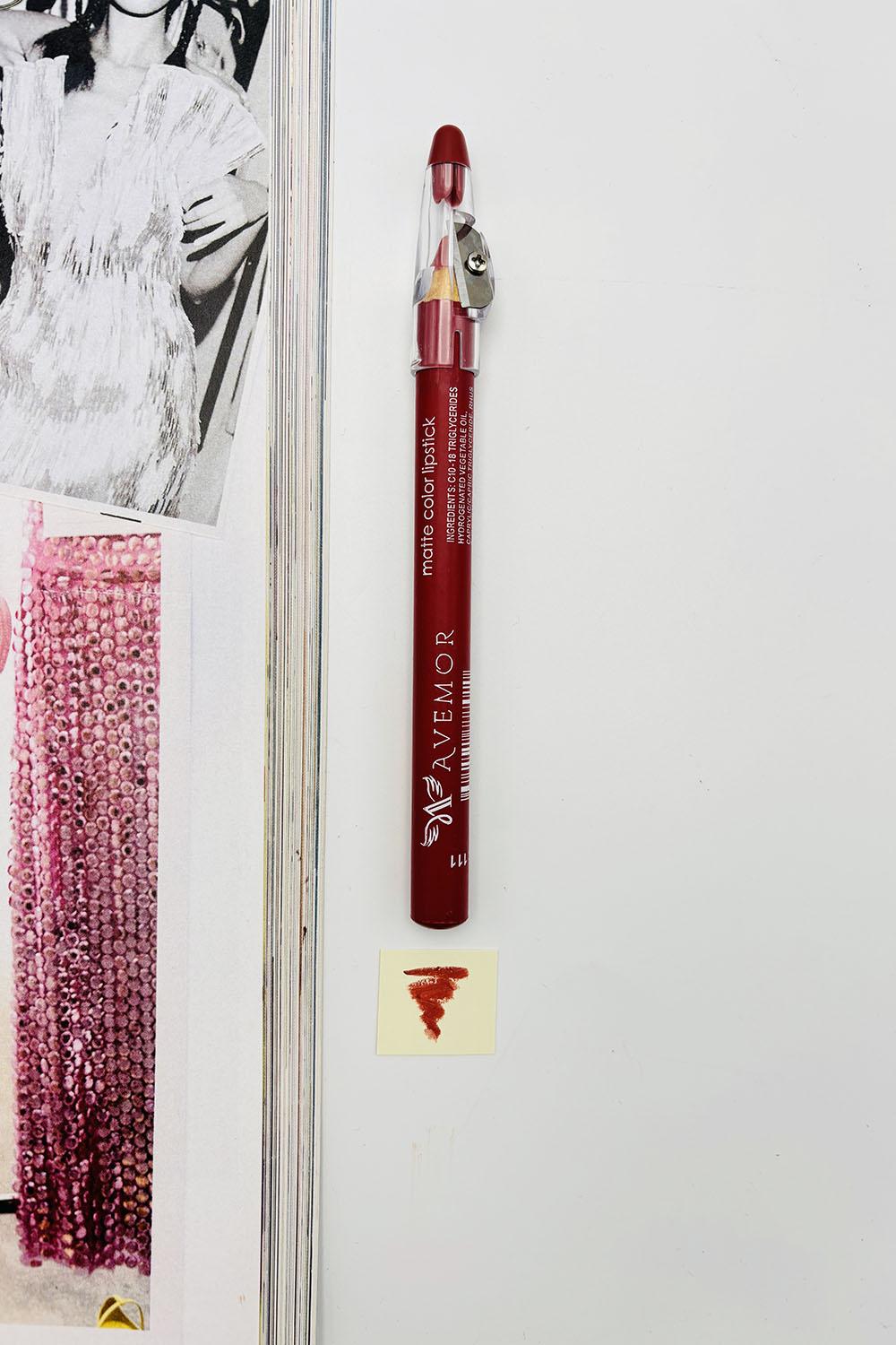 Lamelif Avemor Kalemtıraşlı Dudak Kalemi