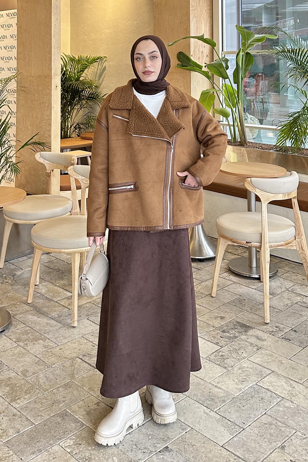 Lamelif Fermuarlı İçi Peluş Detaylı Süet Mont Taba