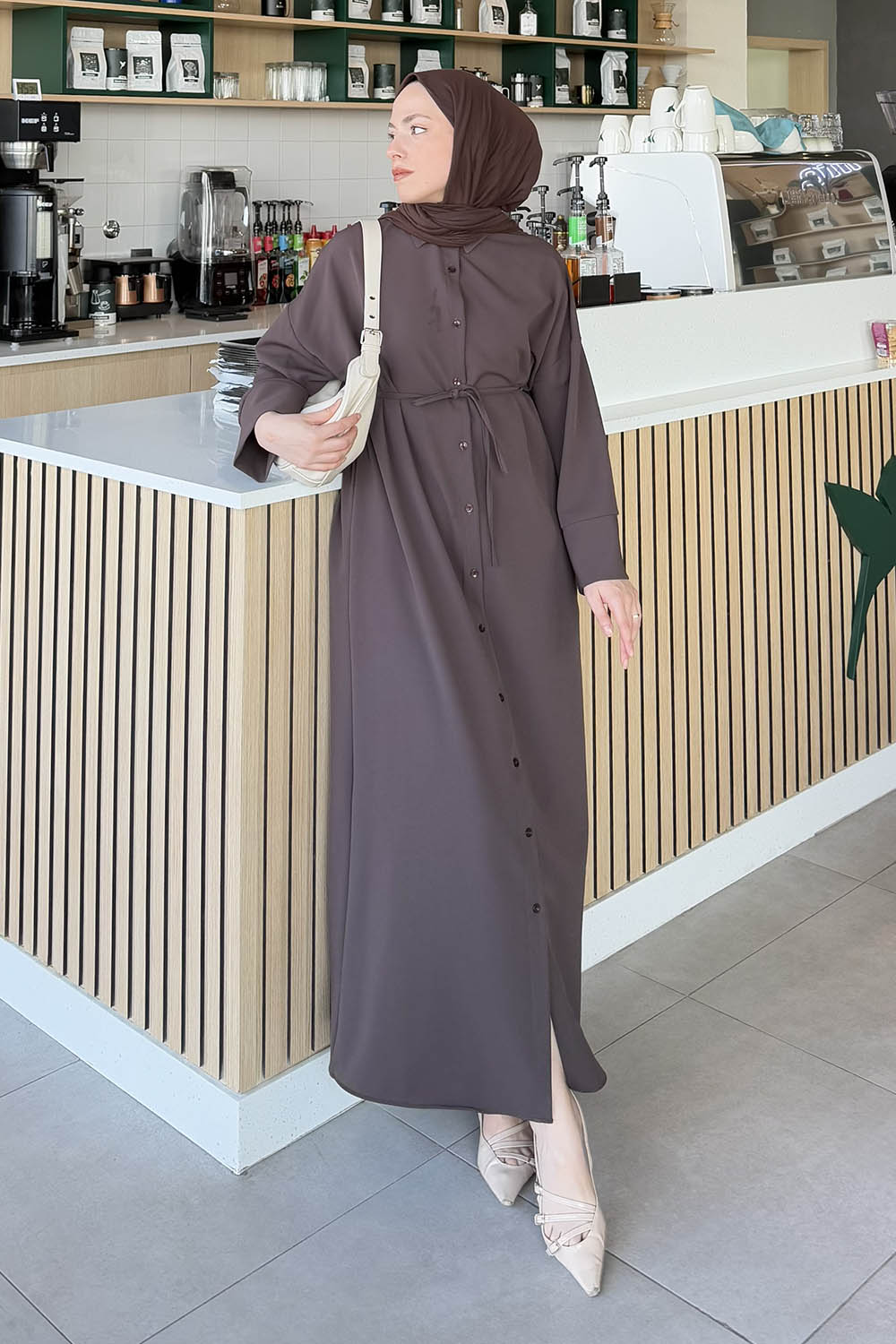 Lamelif Takma Manşet Detaylı Dabıl Tesettür Elbise Kahverengi