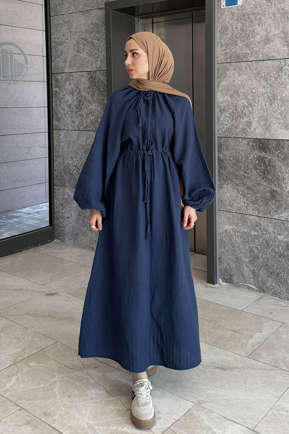 Lamelif Balon Kol Bağlamalı Tesettür Elbise Lacivert