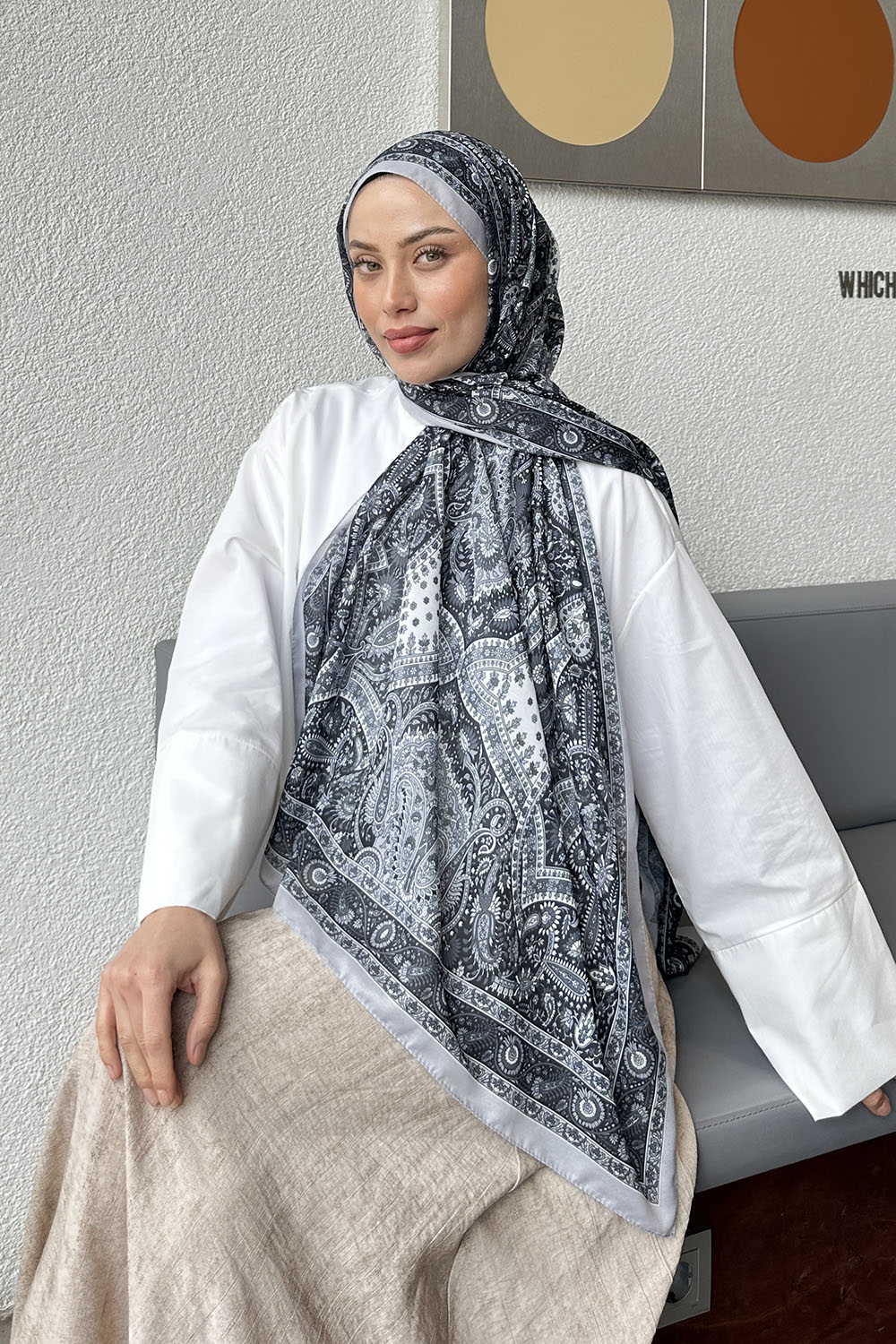 Lamelif Retro Desen Soft Şal Gri Siyah