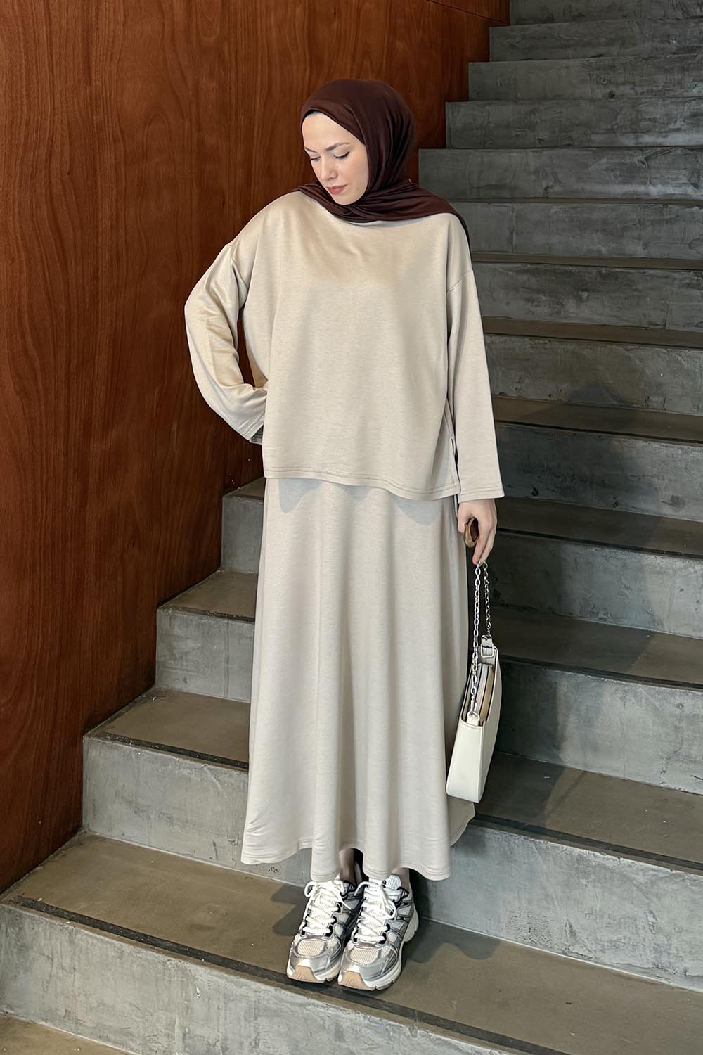 Lamelif Kristal Kloş Etekli Tesettür Takım Bej