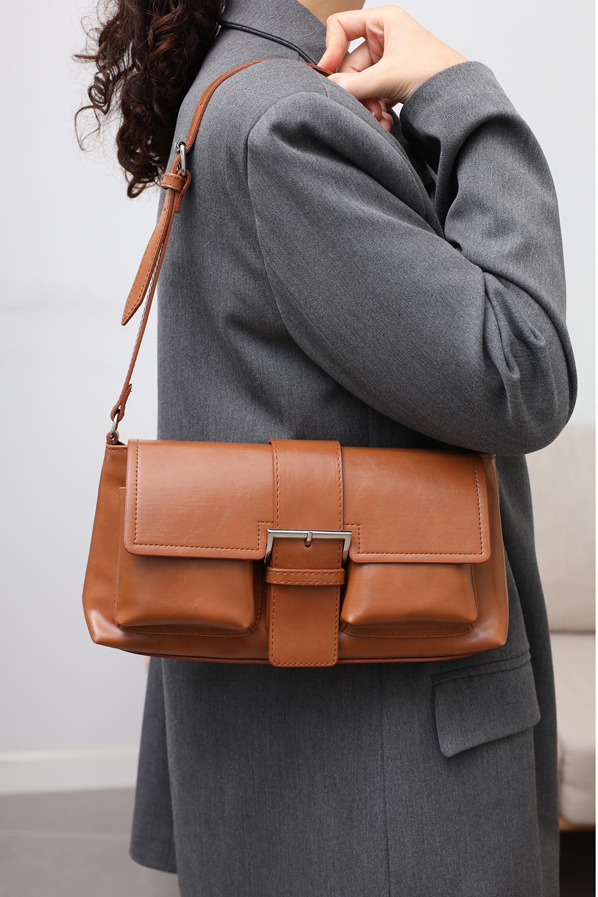 Tan Buckle Skin Hand Bag Bag