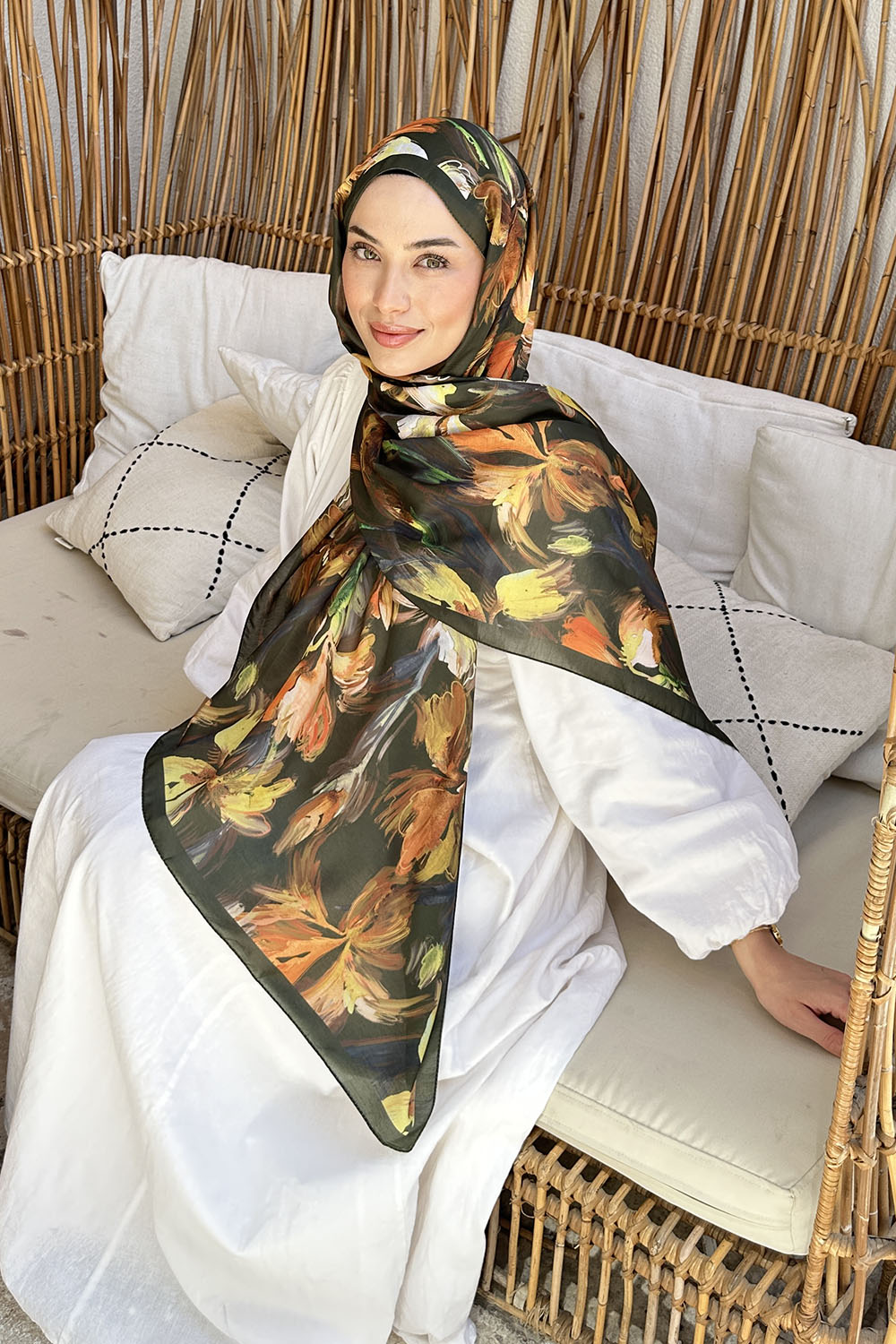 Lamelif Çicek Desen Soft Şal Haki