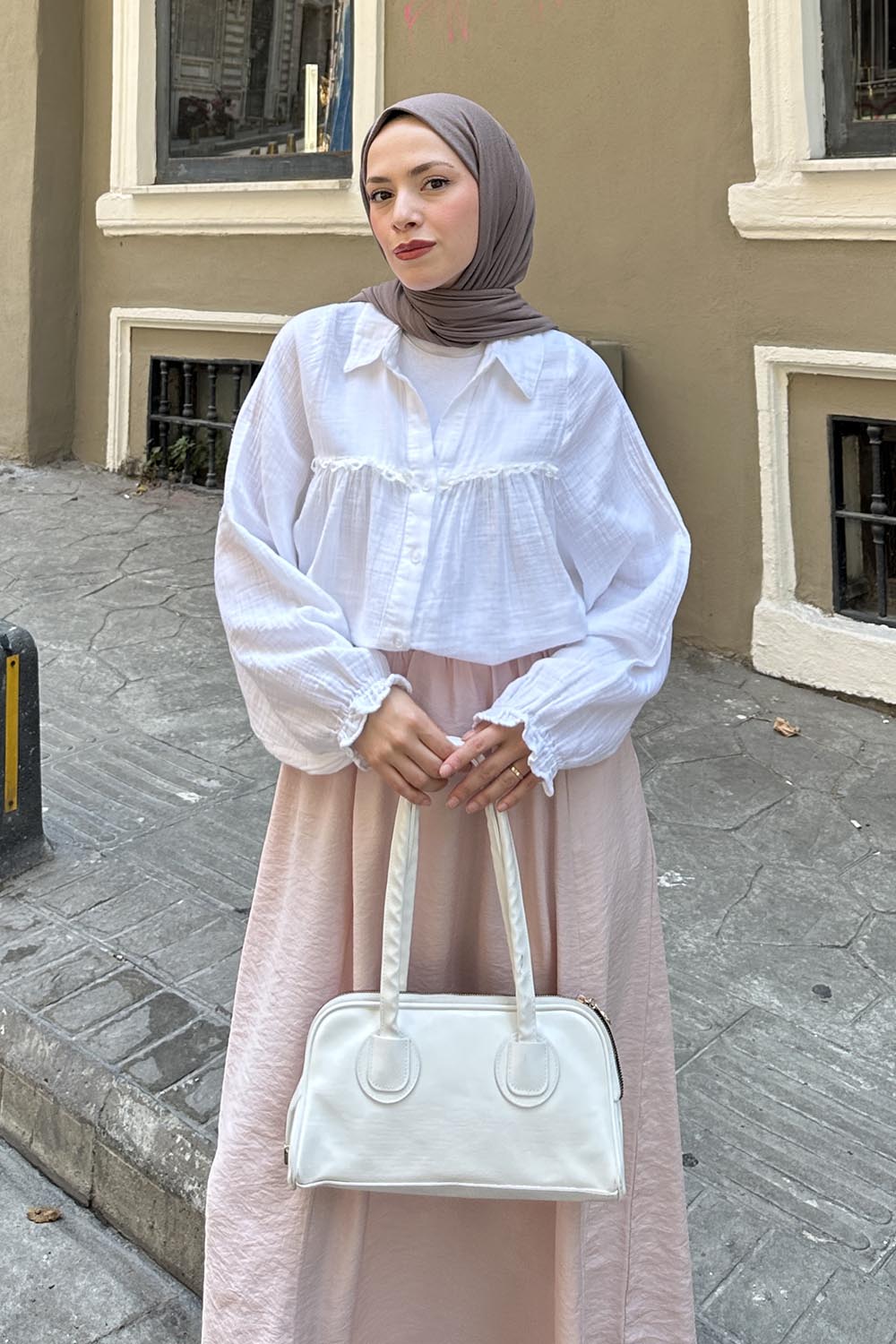 Lamelif Dantel Detaylı Gömlek Beyaz