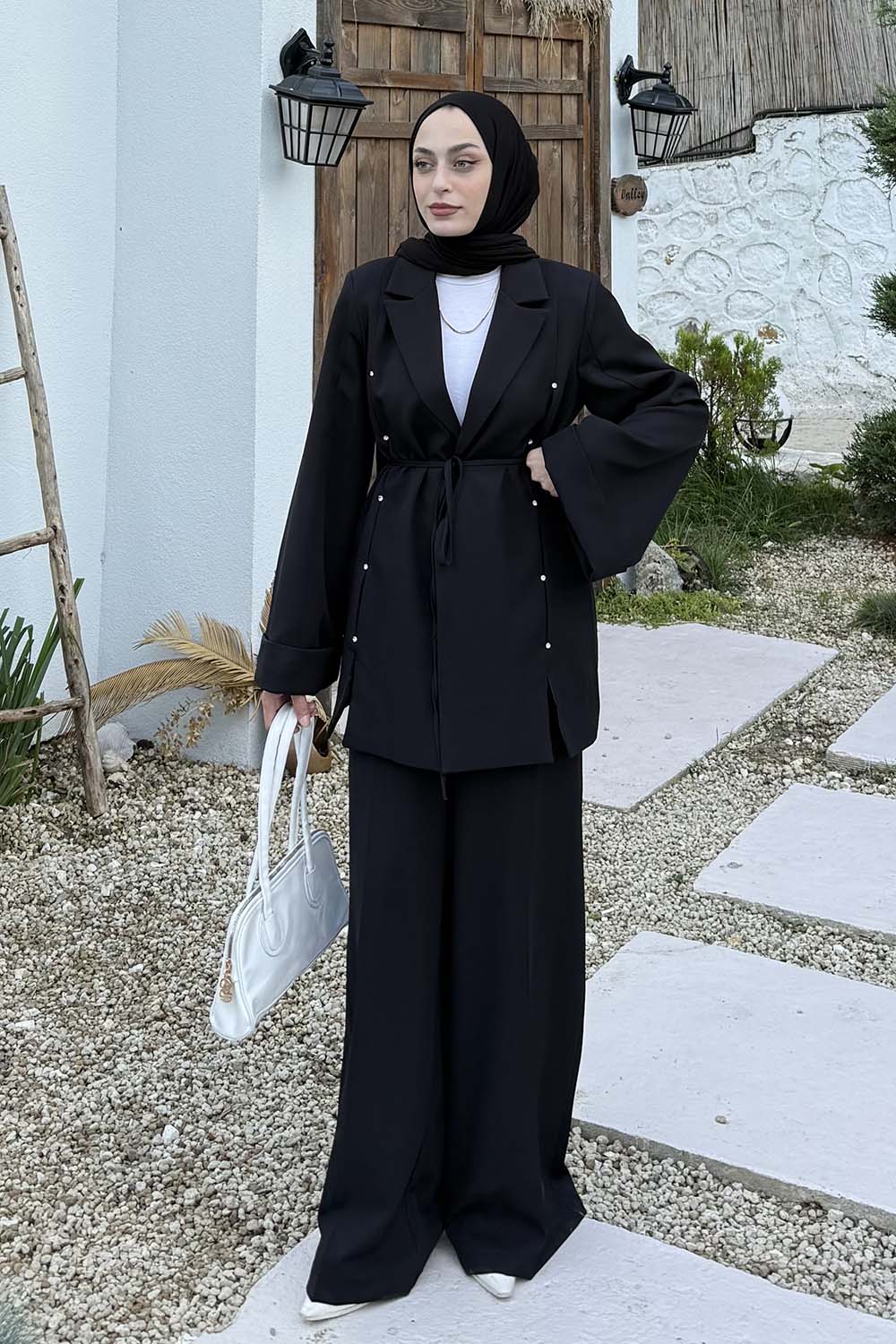 Lamelif Derin Pens Detaylı Tesettür Takım Siyah