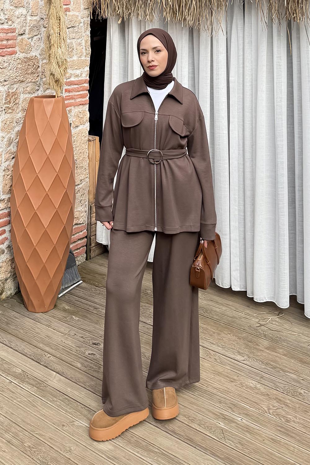Lamelif Roba Detaylı Kemerli İkili Takım Kahverengi