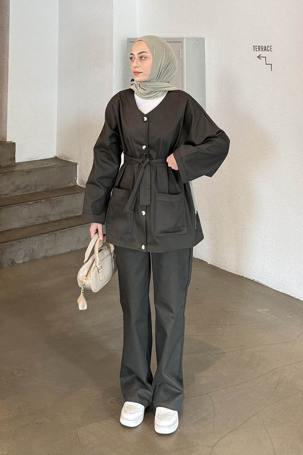 Lamelif Kuşaklı Gabardin Takım Haki