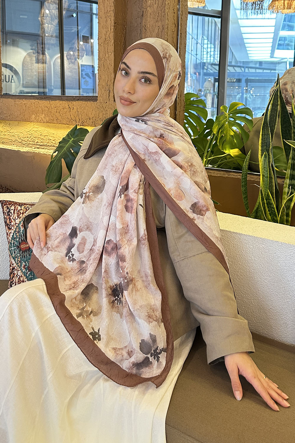 Lamelif Batik Çiçek Desen Bambu Şal Sütlü Kahve