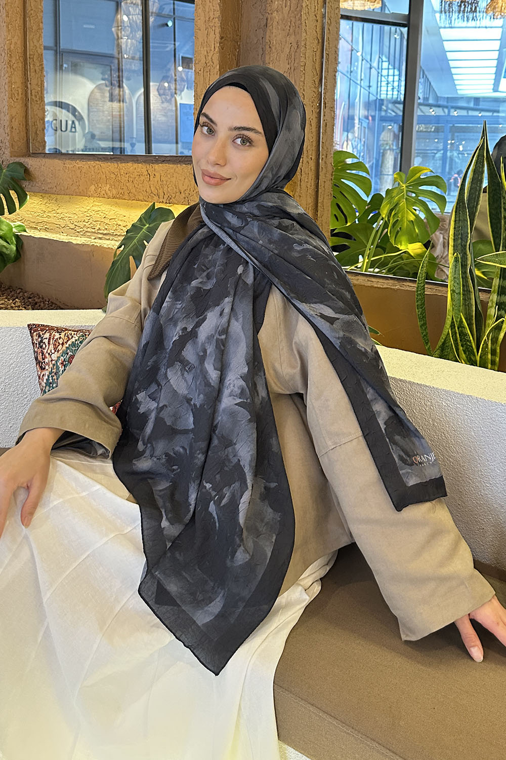 Lamelif Gül Desen Bambu Şal Siyah