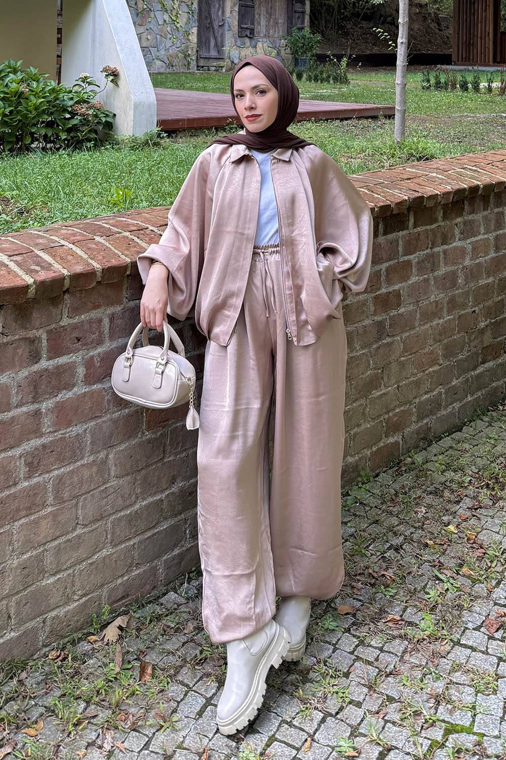 Lamelif Saten Pantolonlu Takım Bej