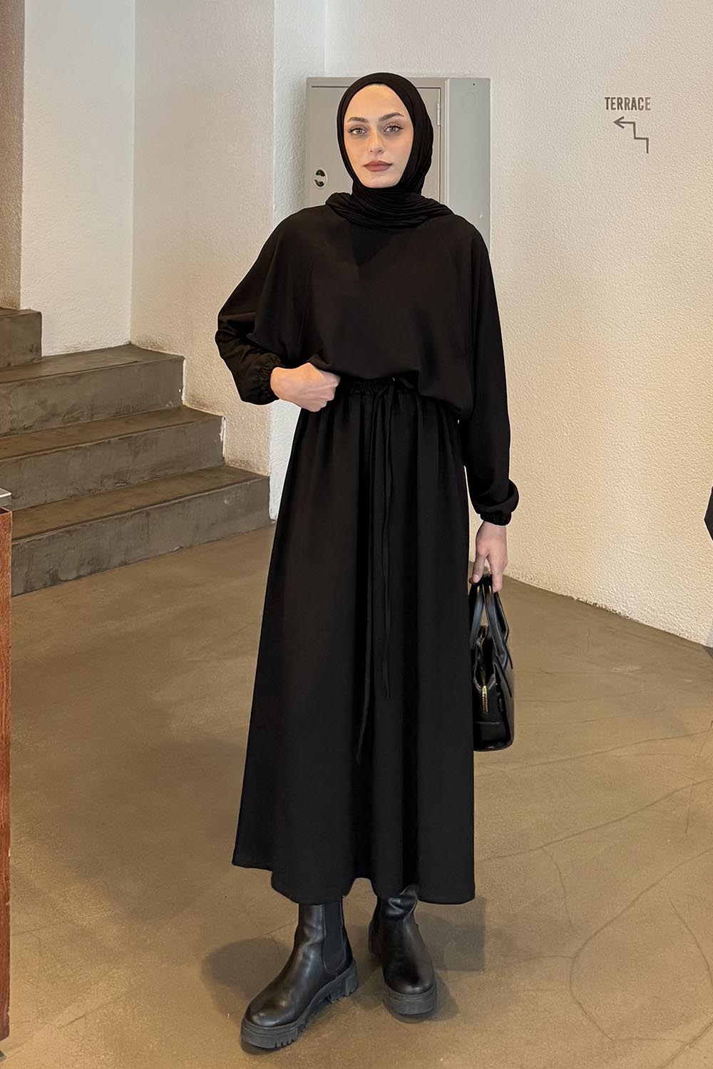 Black Crew Neck Long Arm Cotton Elastan Flared Skirt Suit