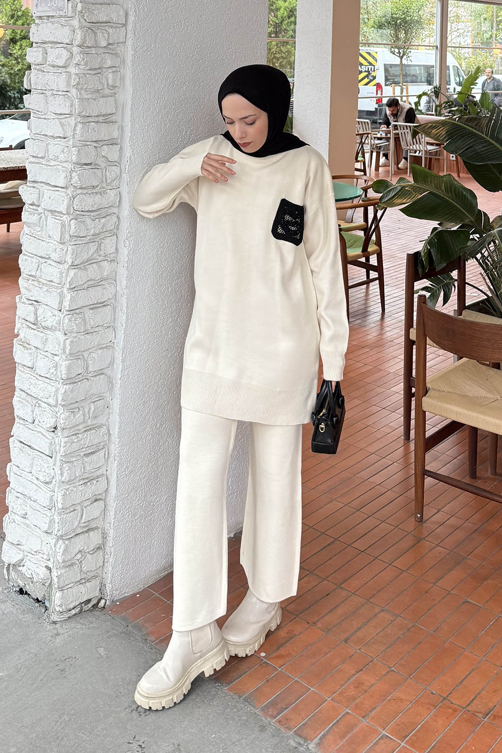 Lamelif Dantel Cep Detaylı Triko Takım Krem