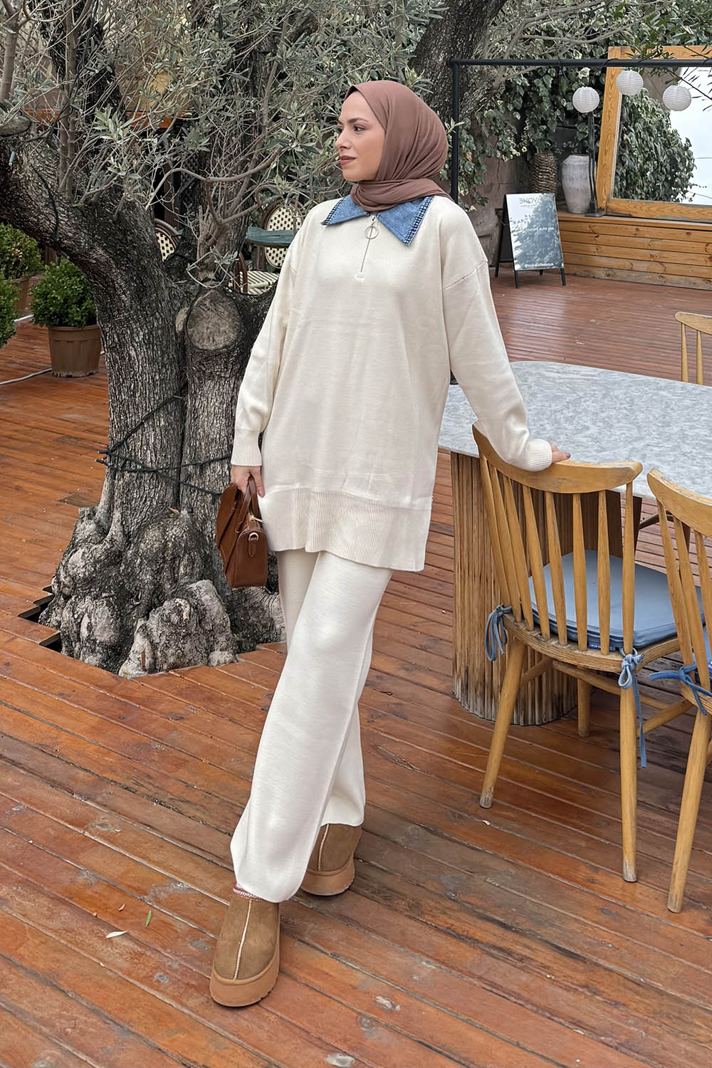 Lamelif Garnili Yaka Triko Takım Bej