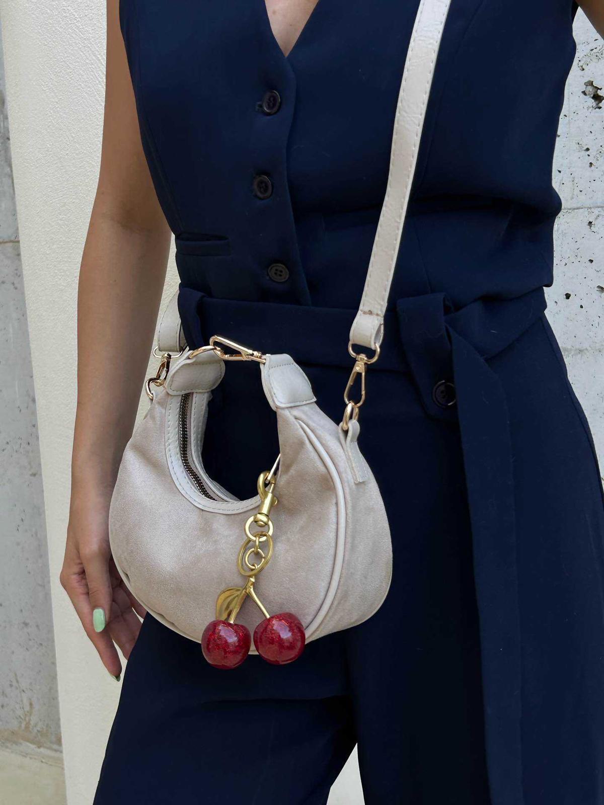 Lamelif Betty Süet Model Charm Hediyeli Kadın El Ve Omuz Çantası