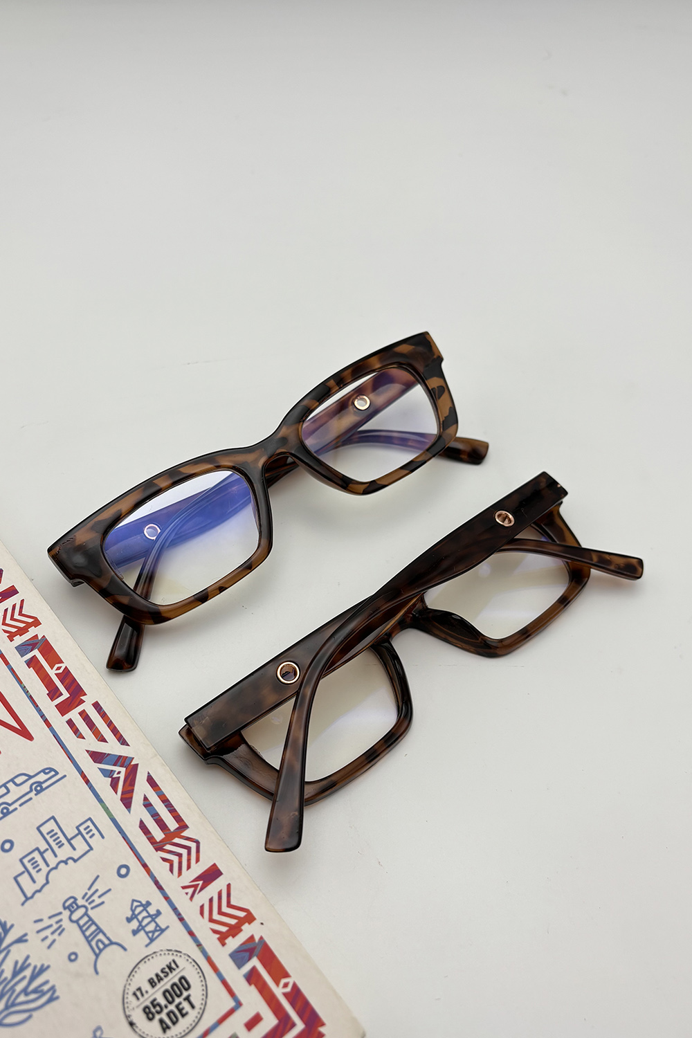 Lamelif Belis Leopar Çerçeve Şeffaf Gözlük