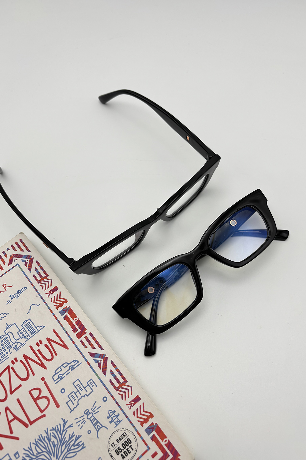 Lamelif Belis Siyah Çerçeve Şeffaf Gözlük