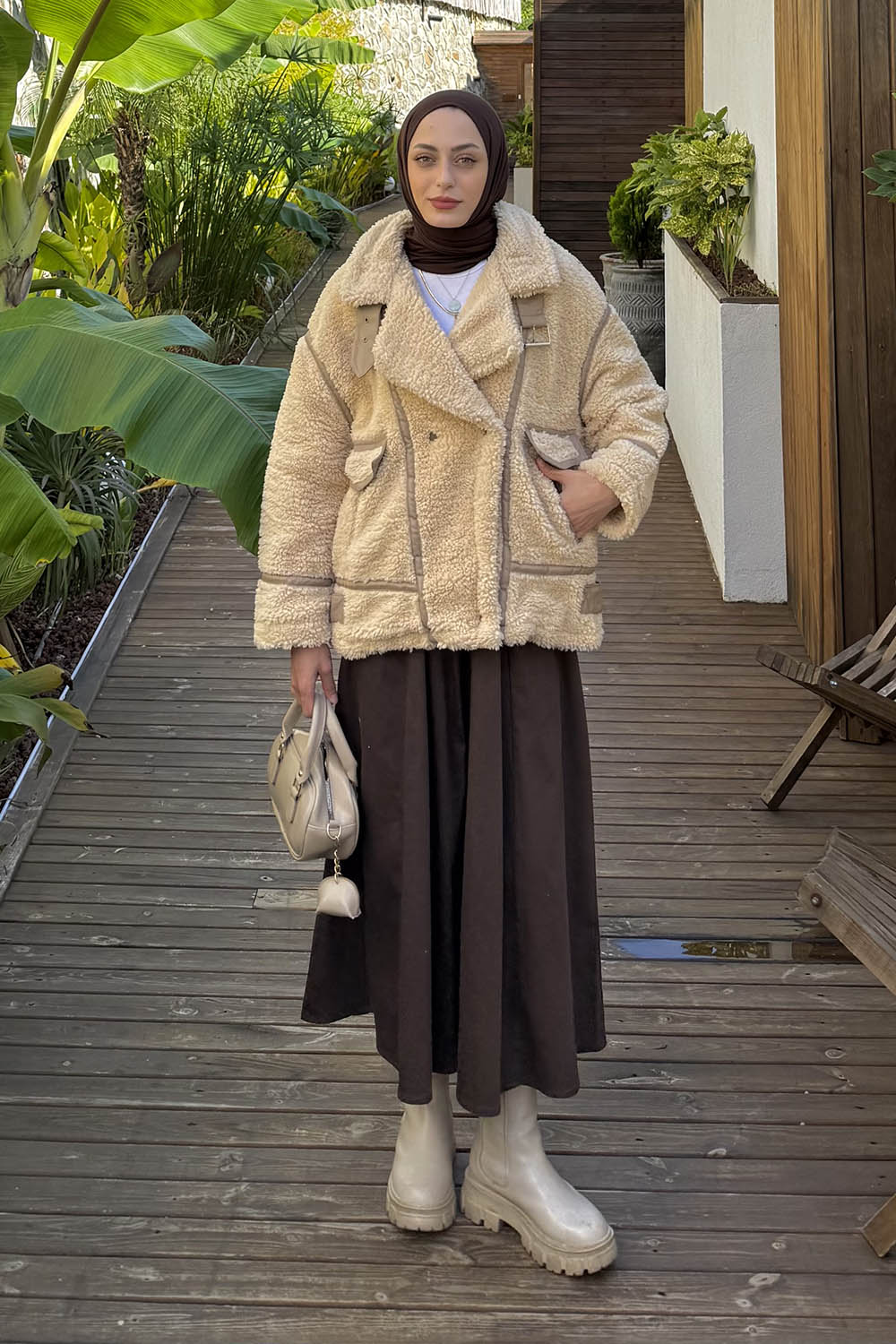 Lamelif Biyeli Peluş Mont Bej