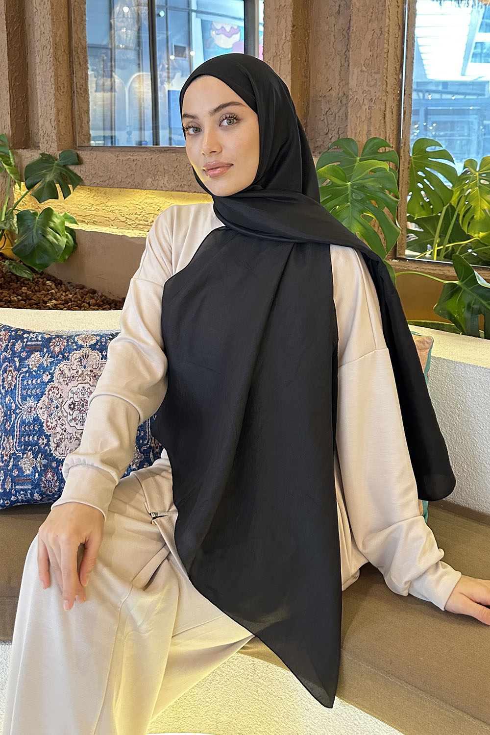 Lamelif Brisa Vual Şal Siyah