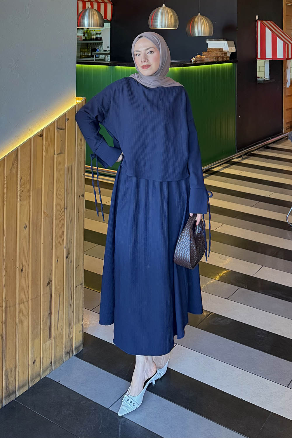 Lamelif Takma Manşet Biye Detaylı İkili Takım Lacivert