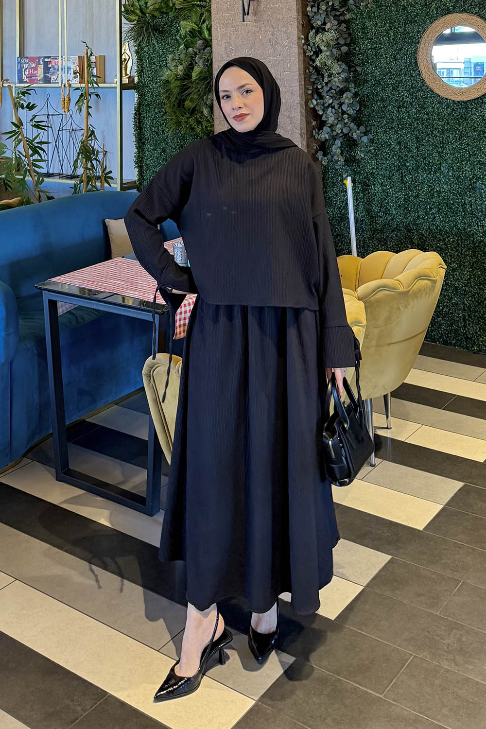 Lamelif Takma Manşet Biye Detaylı İkili Takım Siyah