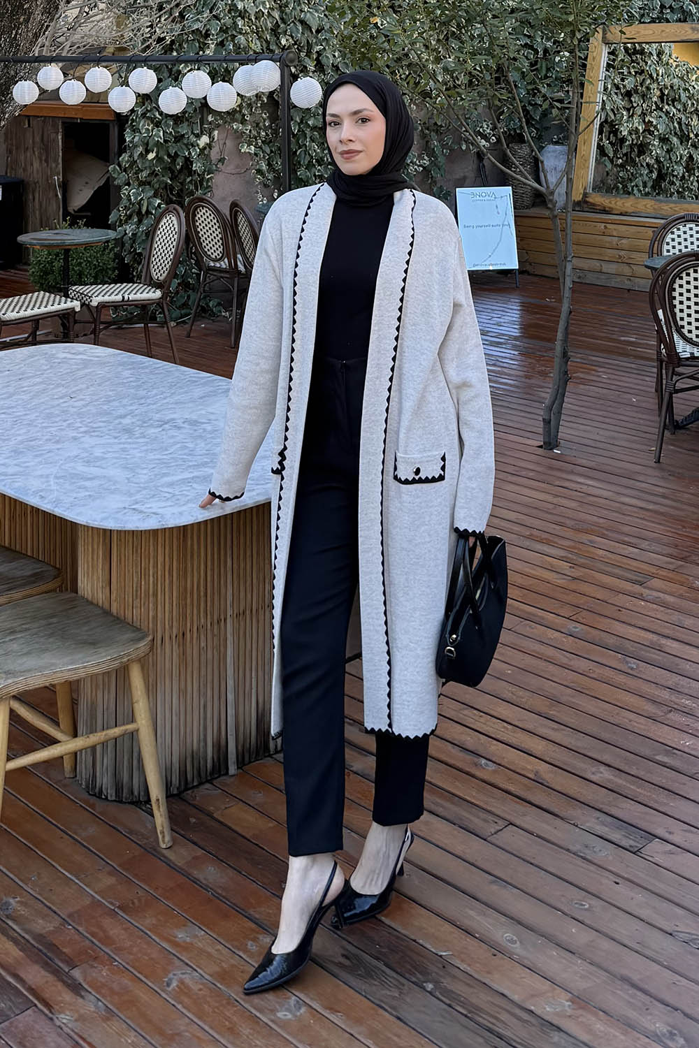 Cream V Neck Long Arm Acrylic Cardigan