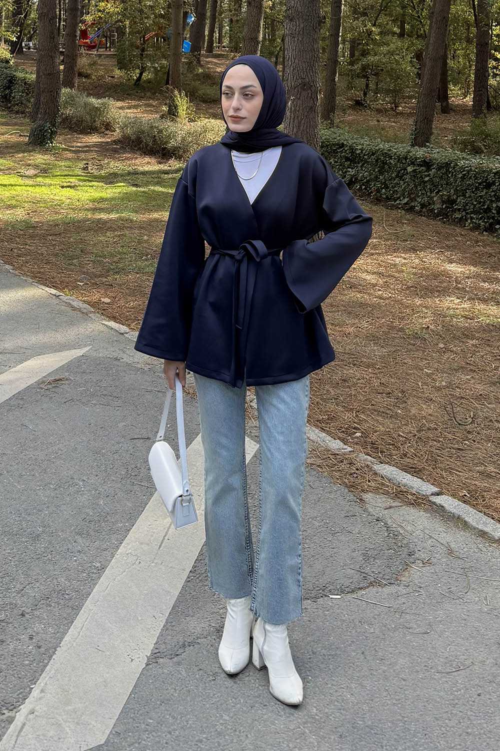 Lamelif Bağlama Detaylı Kimono Lacivert