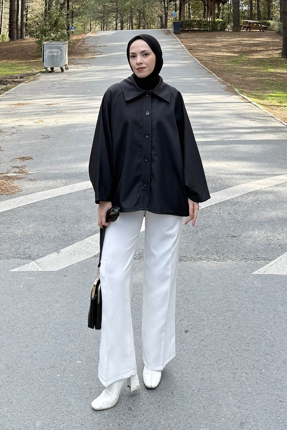 Lamelif Düğmeli Panço Siyah