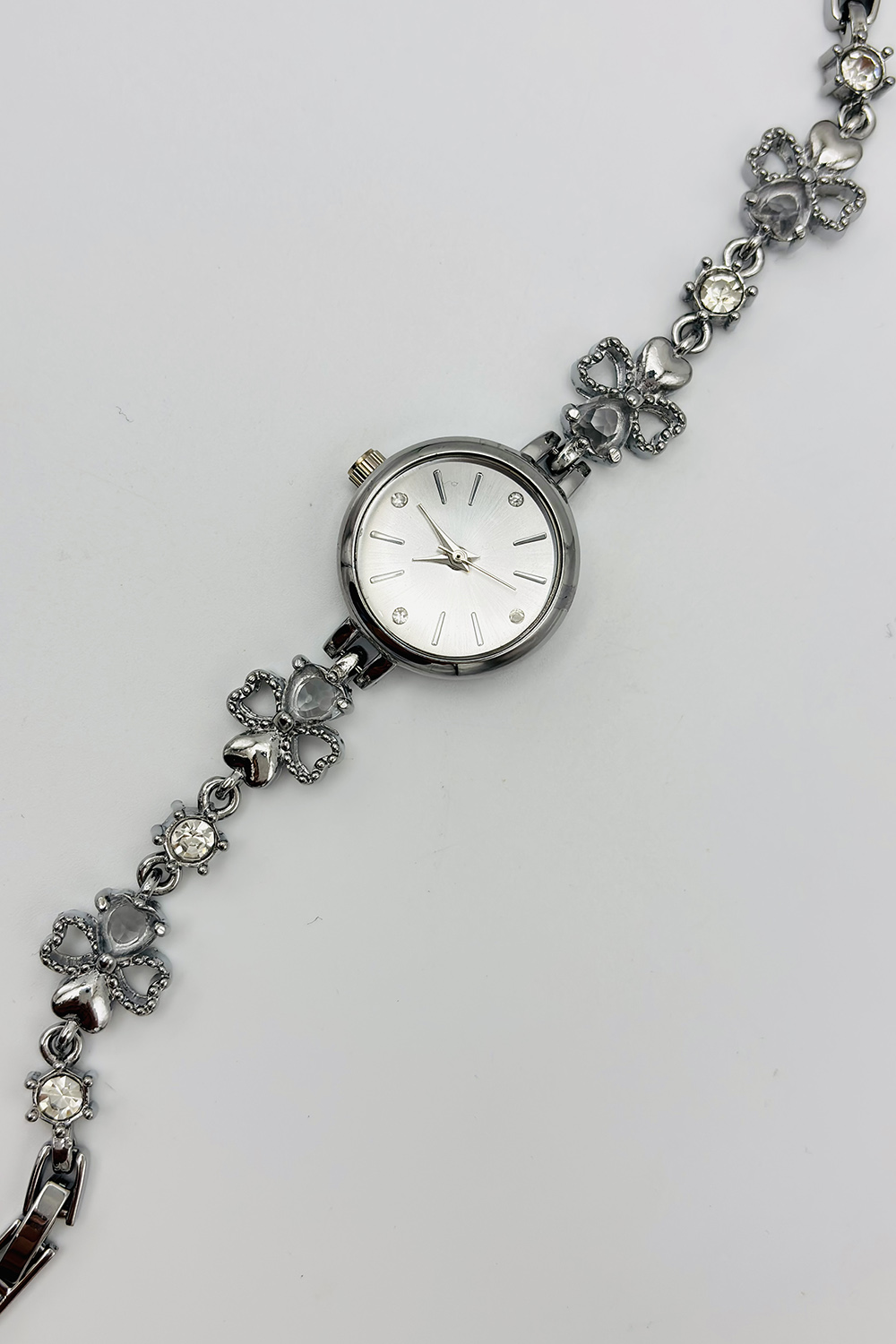 Lamelif Gümüş Yonca Kristal Taşlı Metal Kordon Kol Saati