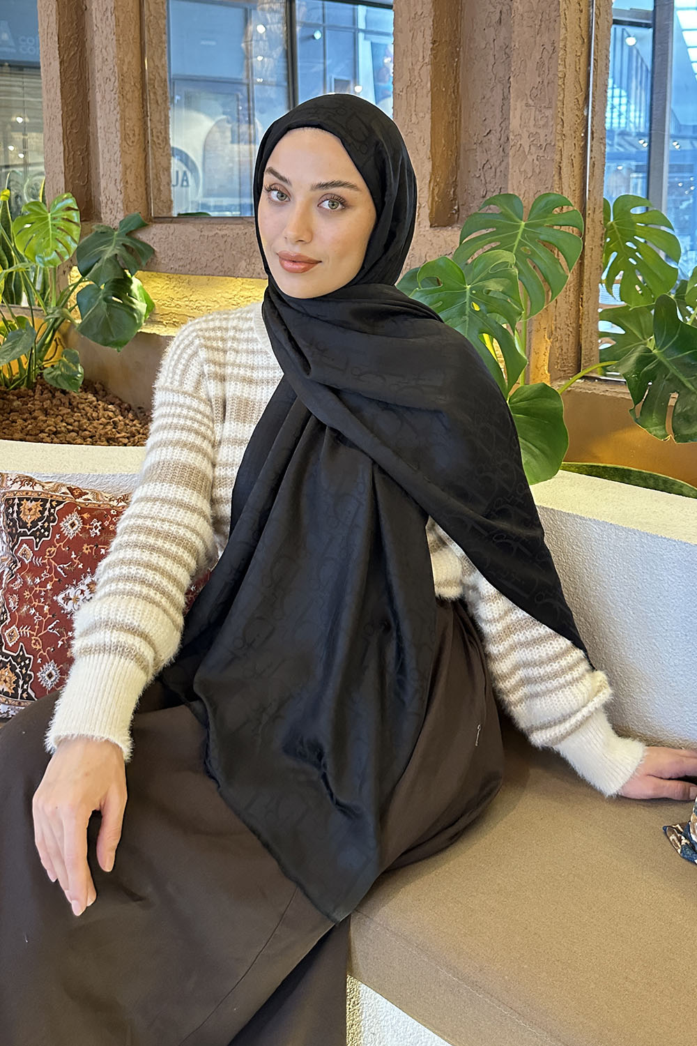 Lamelif Dior Desen Kaşmir Çift Taraflı Şal Siyah