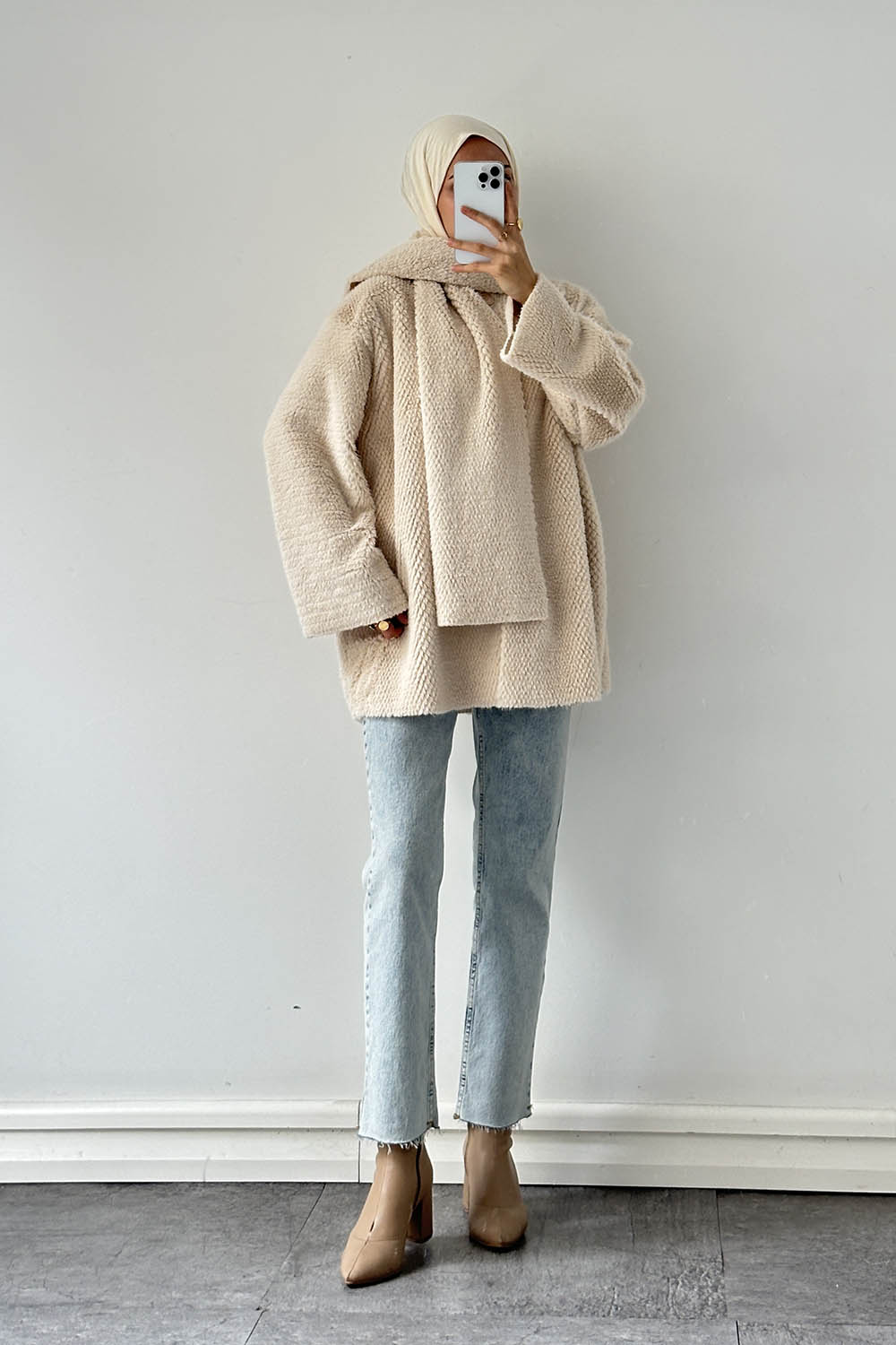 Lamelif Atkılı Peluş Mont Bej