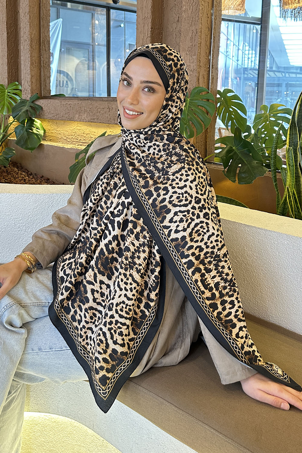 Lamelif Leopar Desen Bambu Şal Siyah Bej