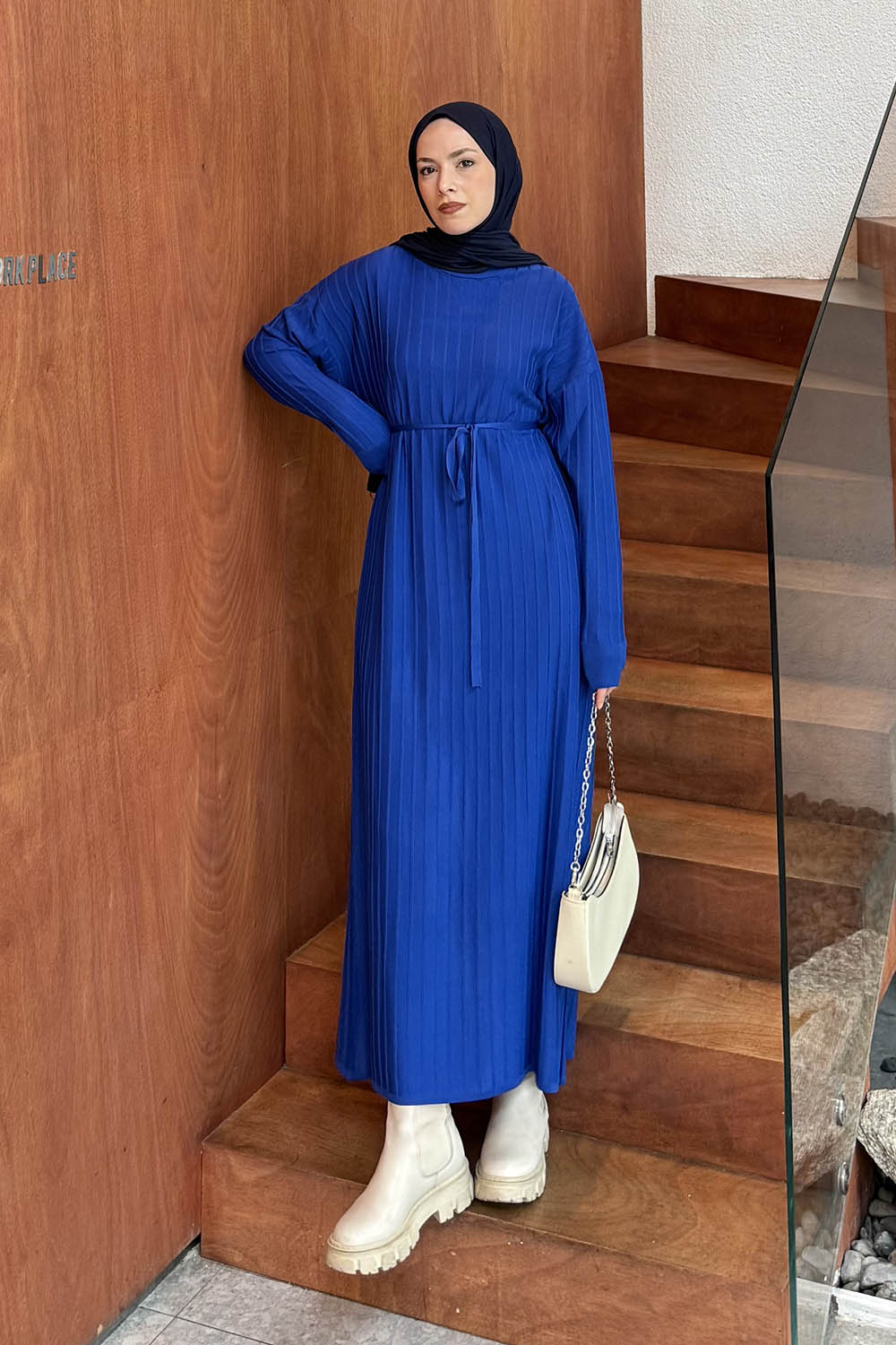 Lamelif Dikiş Detaylı Tesettür Elbise Saks Mavisi