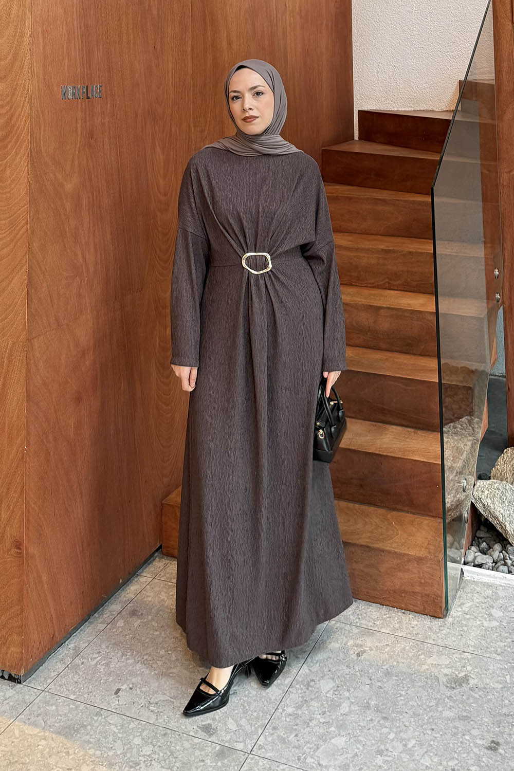 Lamelif Toka Detaylı Tesettür Elbise Kahverengi