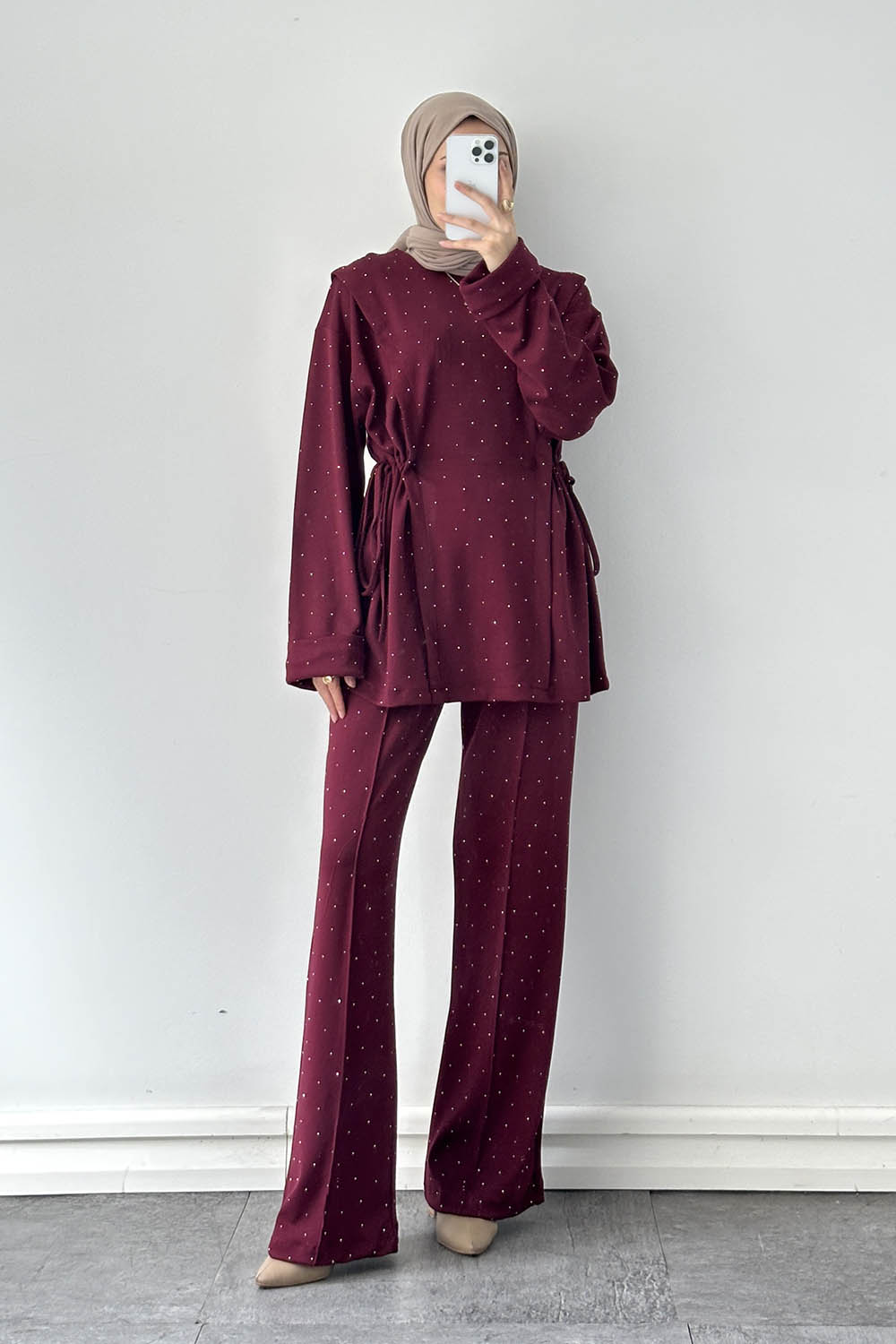 Lamelif Tünel Detaylı Taşlı Takım Bordo